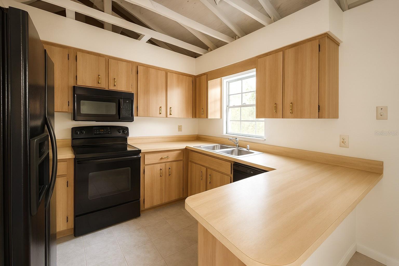 S5137749 Property Photo