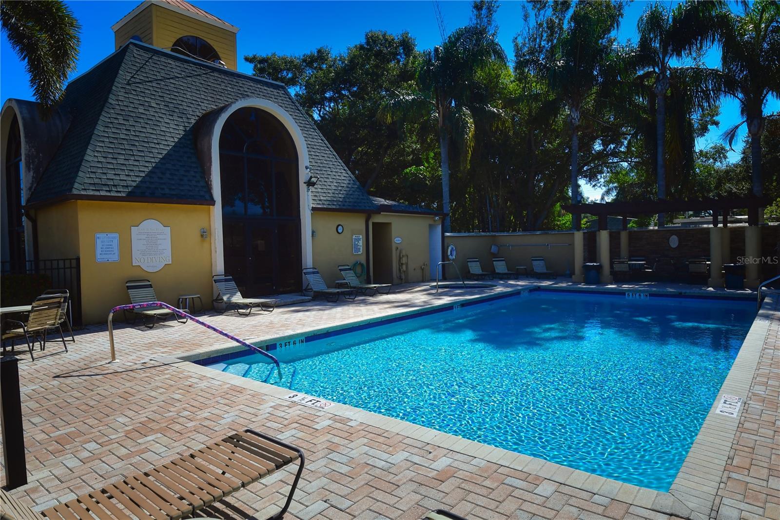 10155 SAILWINDS BLVD S #101, LARGO, FL, 33773