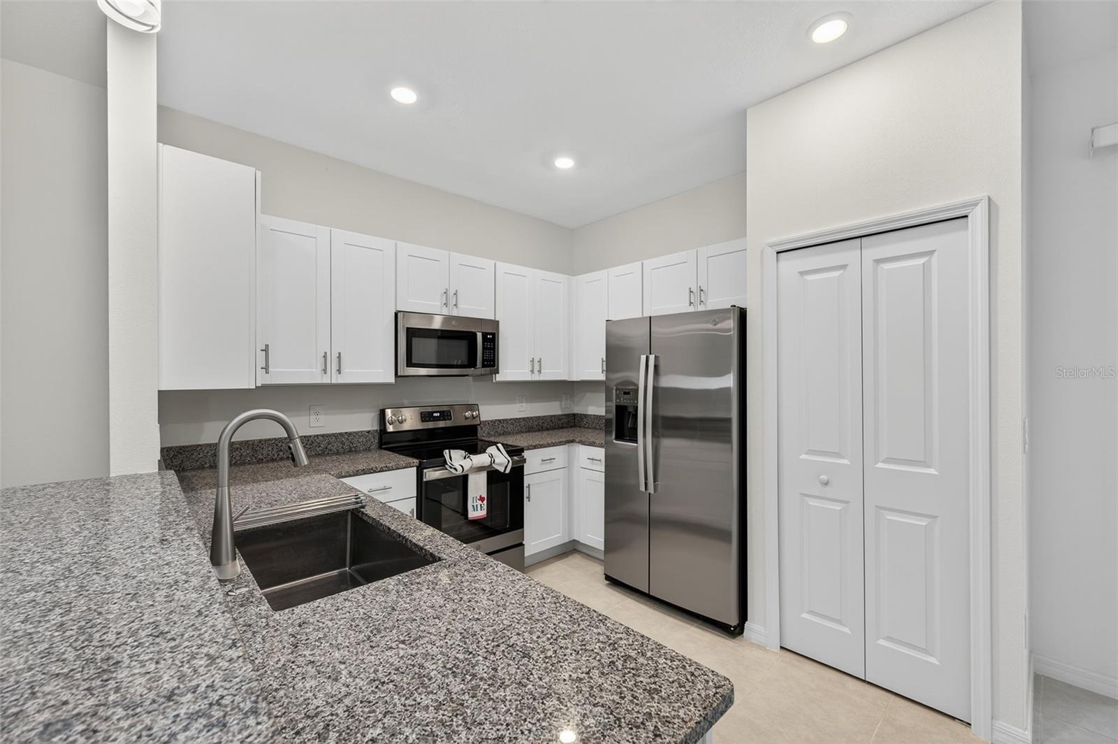 10349 TRUMPET HONEYSUCKLE WAY, SAN ANTONIO, FL, 33576