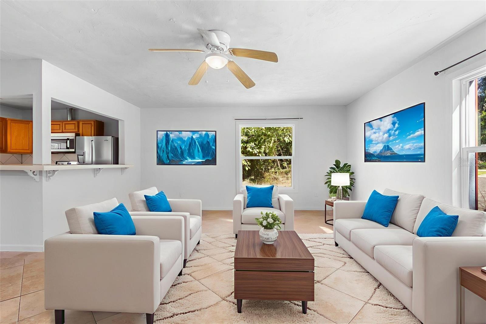 V4945693 Property Photo