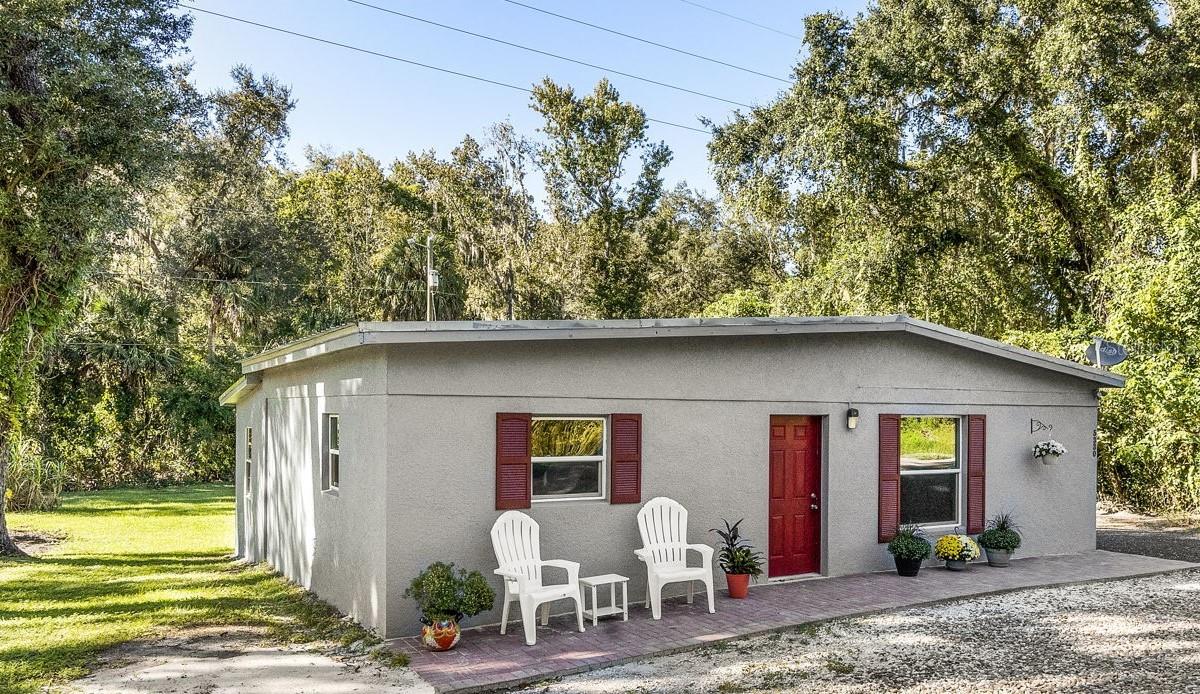 V4945693 Property Photo