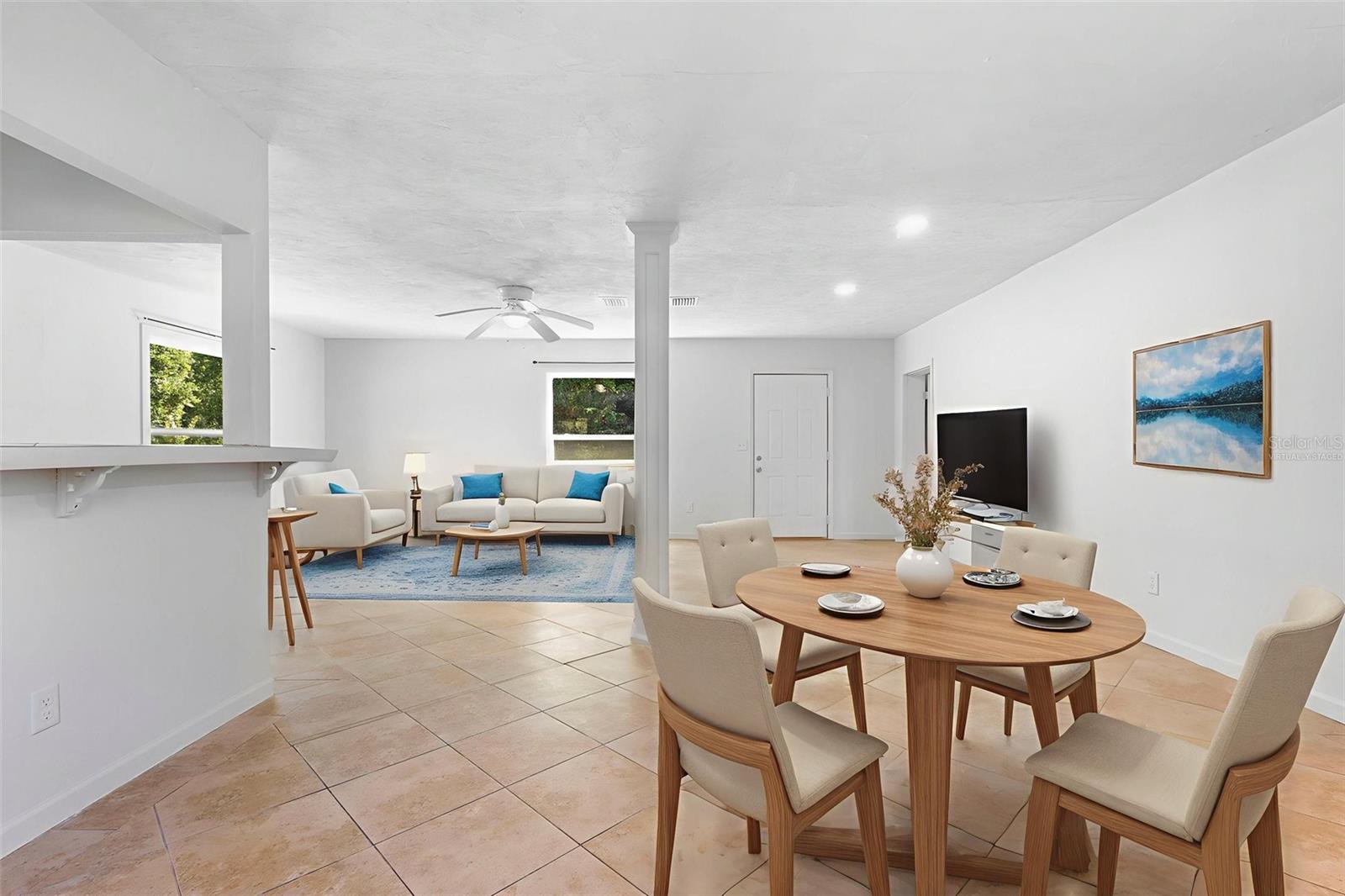 V4945693 Property Photo