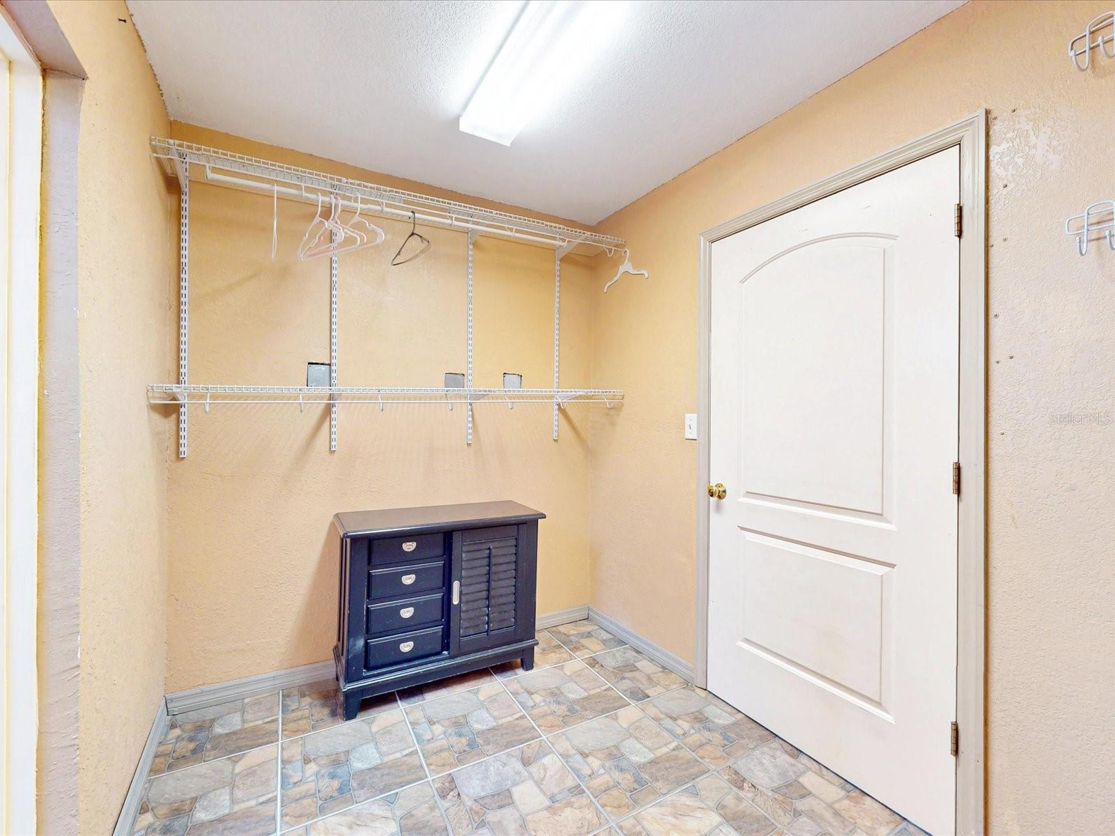 2502 N BEAUMONT AVE, KISSIMMEE, FL, 34741