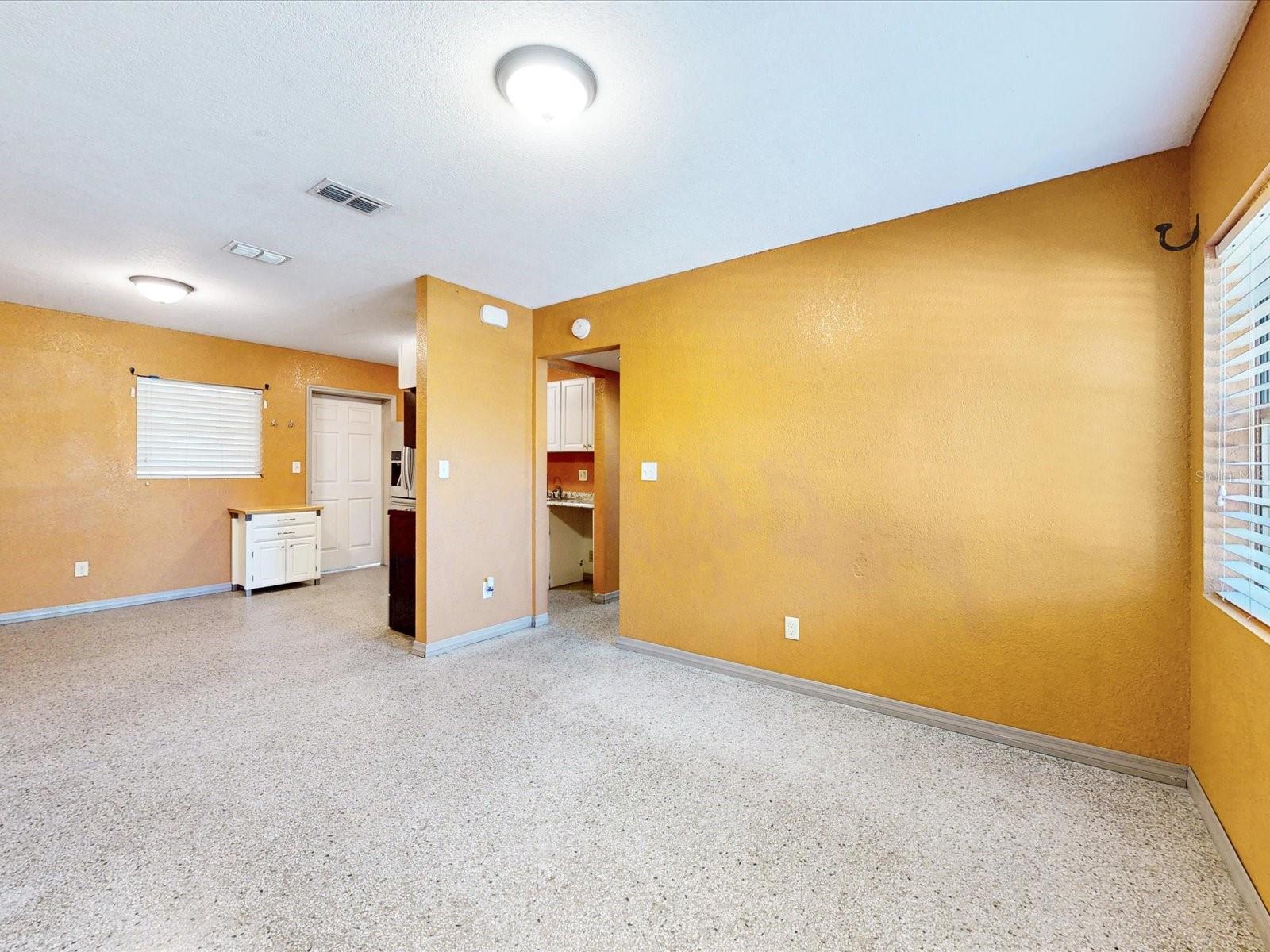 2502 N BEAUMONT AVE, KISSIMMEE, FL, 34741