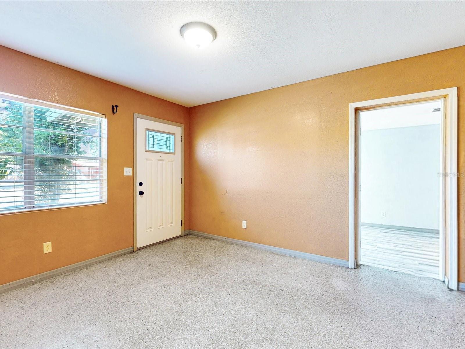 2502 N BEAUMONT AVE, KISSIMMEE, FL, 34741