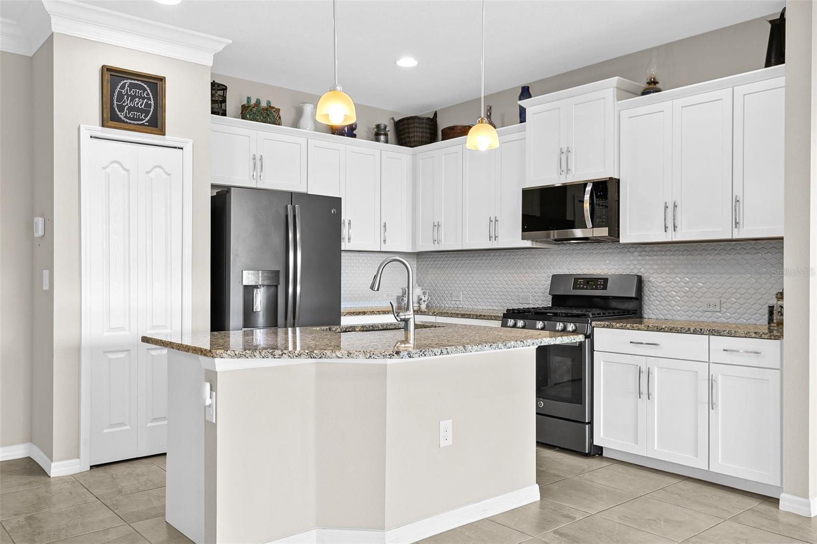 1282 BACKSPIN DR, ENGLEWOOD, FL, 34223