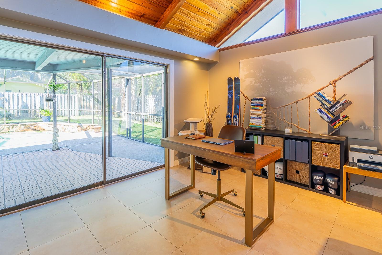 2558 KNOTTY PINE WAY, CLEARWATER, FL, 33761