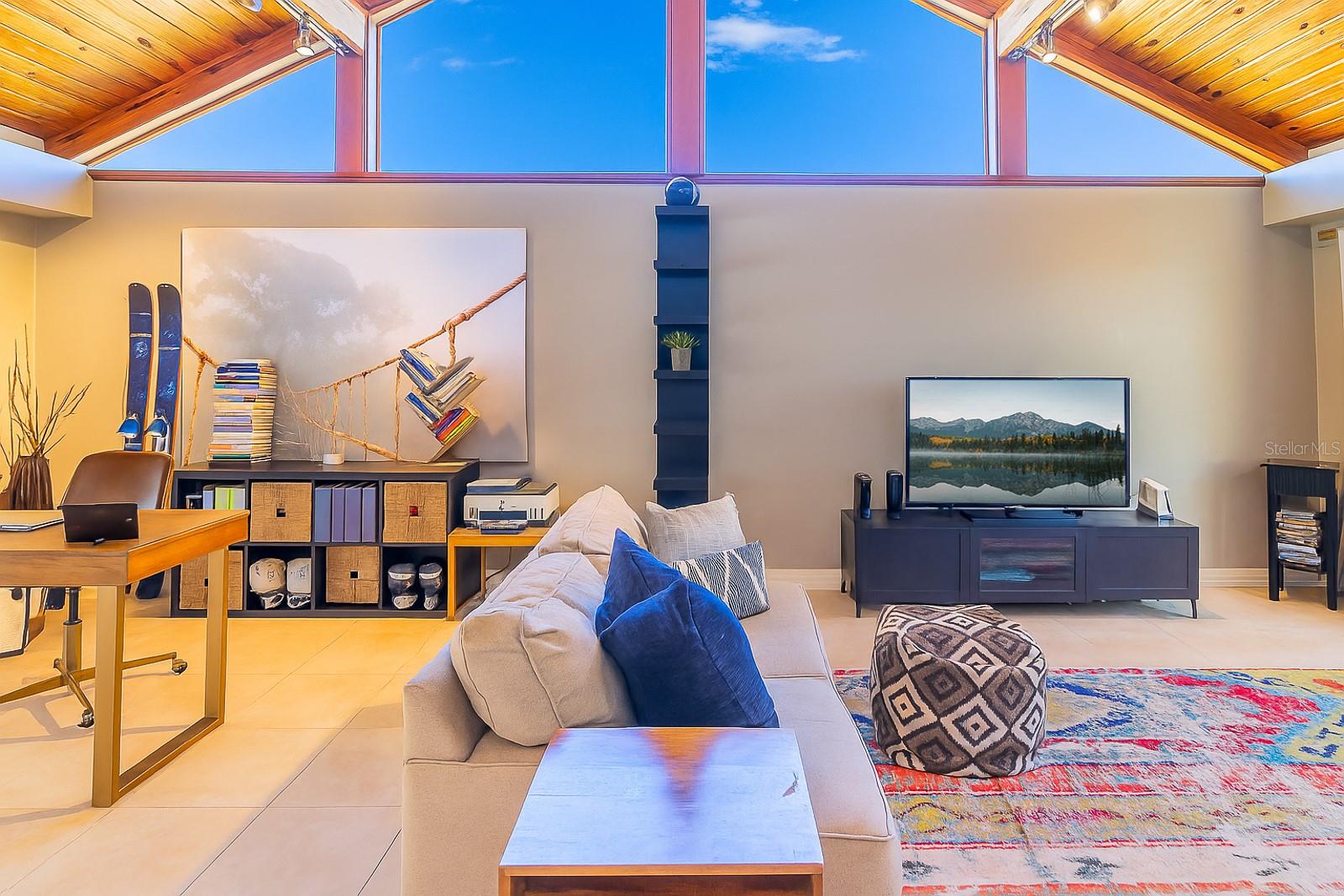 2558 KNOTTY PINE WAY, CLEARWATER, FL, 33761