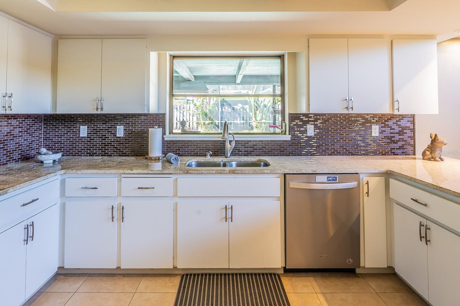 2558 KNOTTY PINE WAY, CLEARWATER, FL, 33761