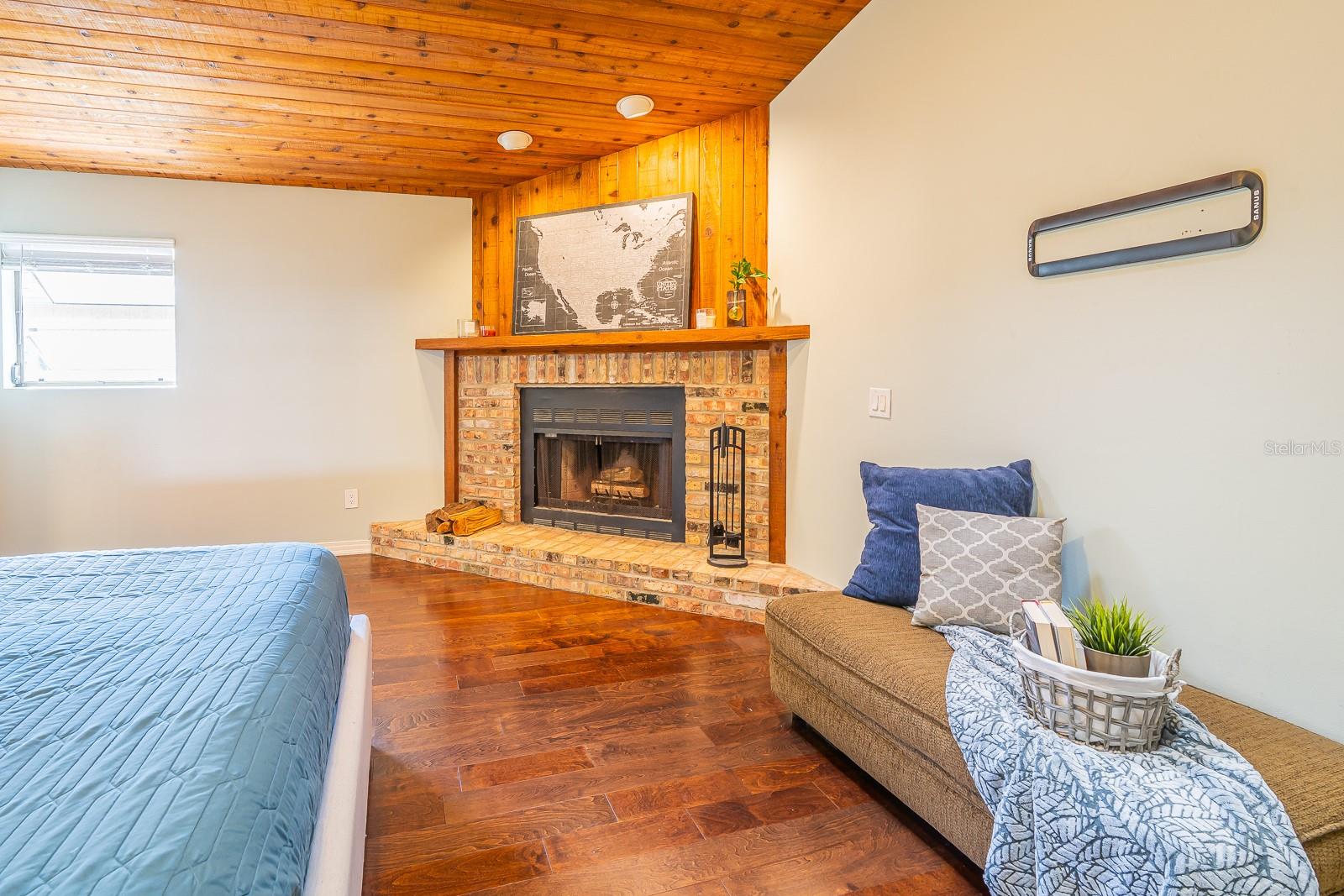 2558 KNOTTY PINE WAY, CLEARWATER, FL, 33761