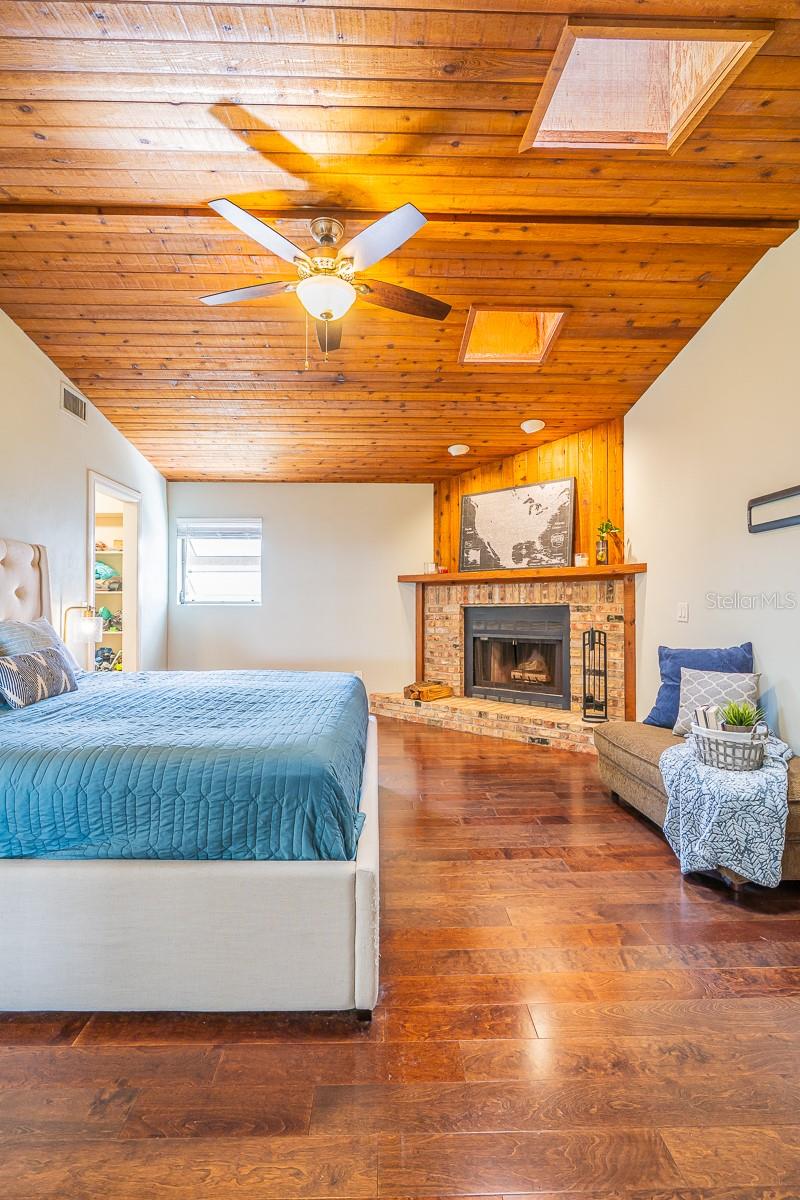 2558 KNOTTY PINE WAY, CLEARWATER, FL, 33761