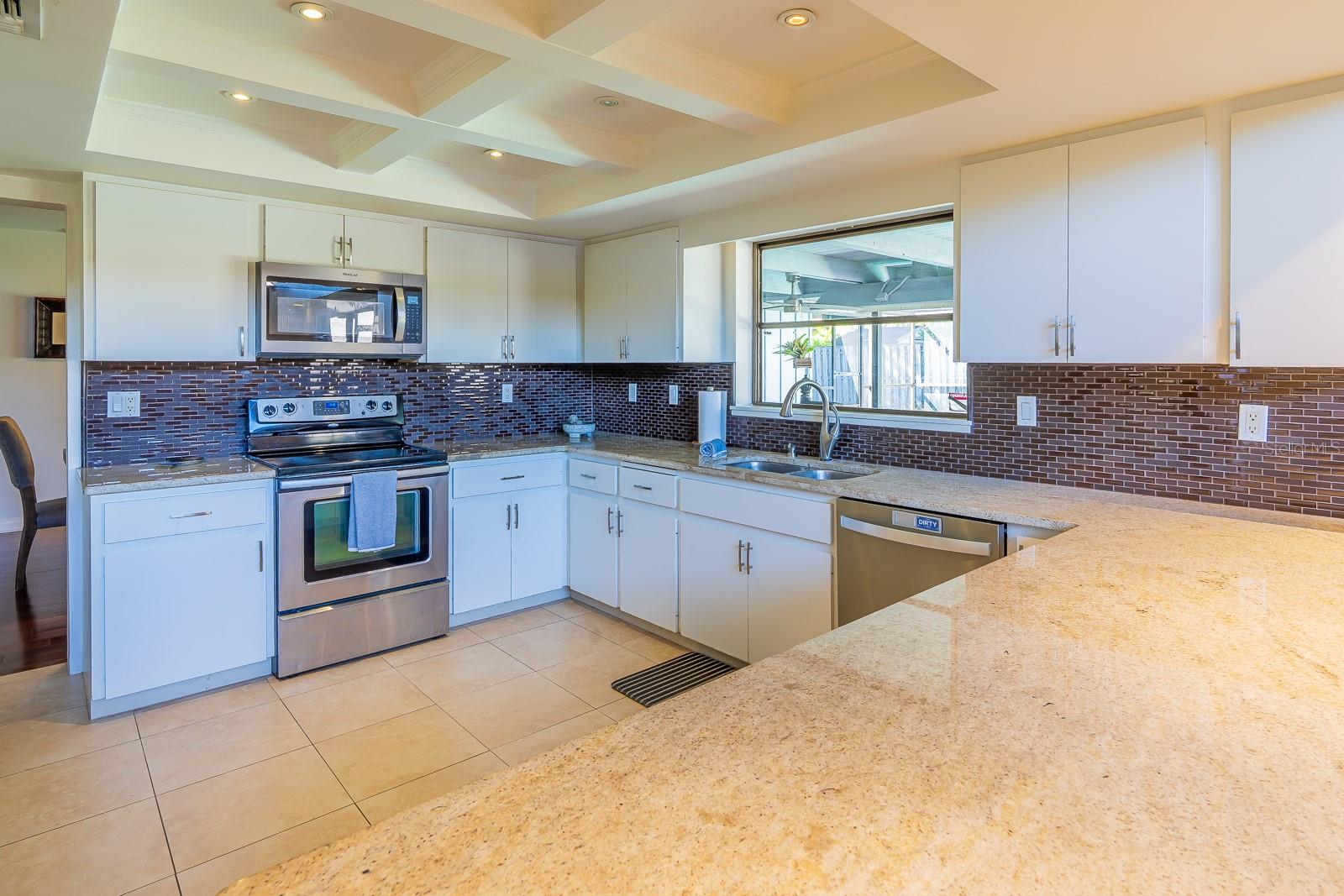 2558 KNOTTY PINE WAY, CLEARWATER, FL, 33761