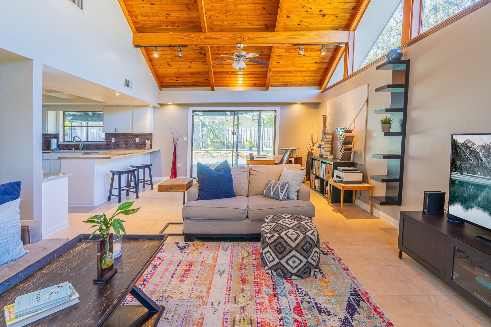 2558 KNOTTY PINE WAY, CLEARWATER, FL, 33761