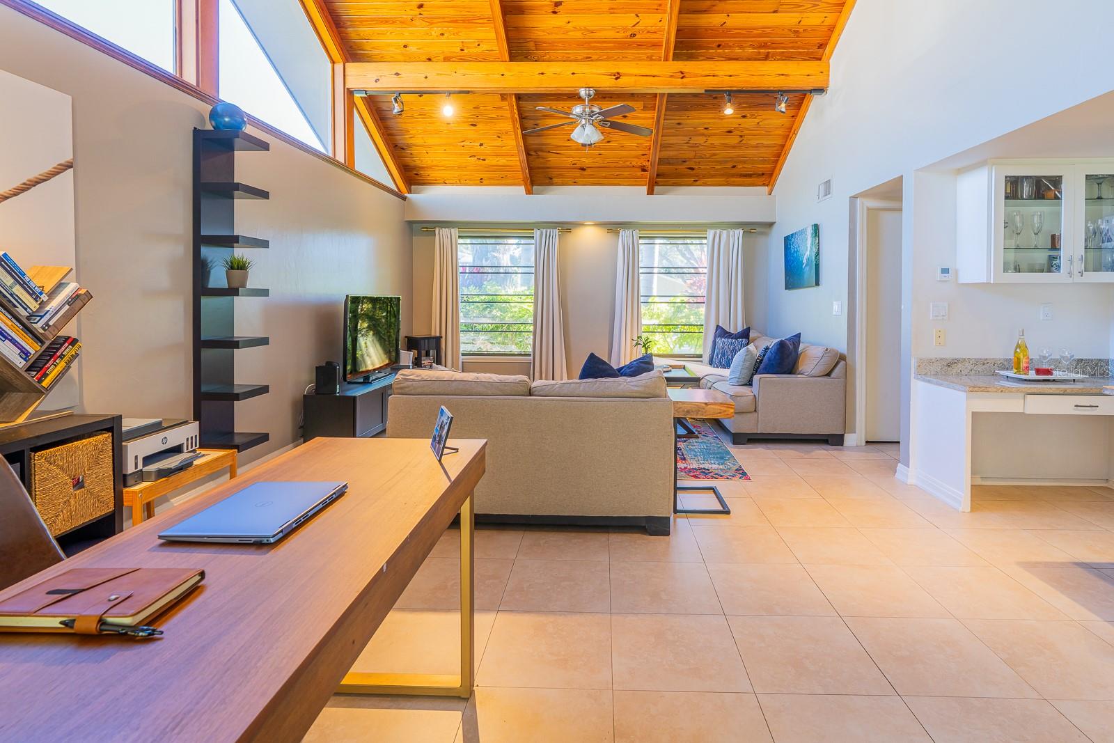 2558 KNOTTY PINE WAY, CLEARWATER, FL, 33761