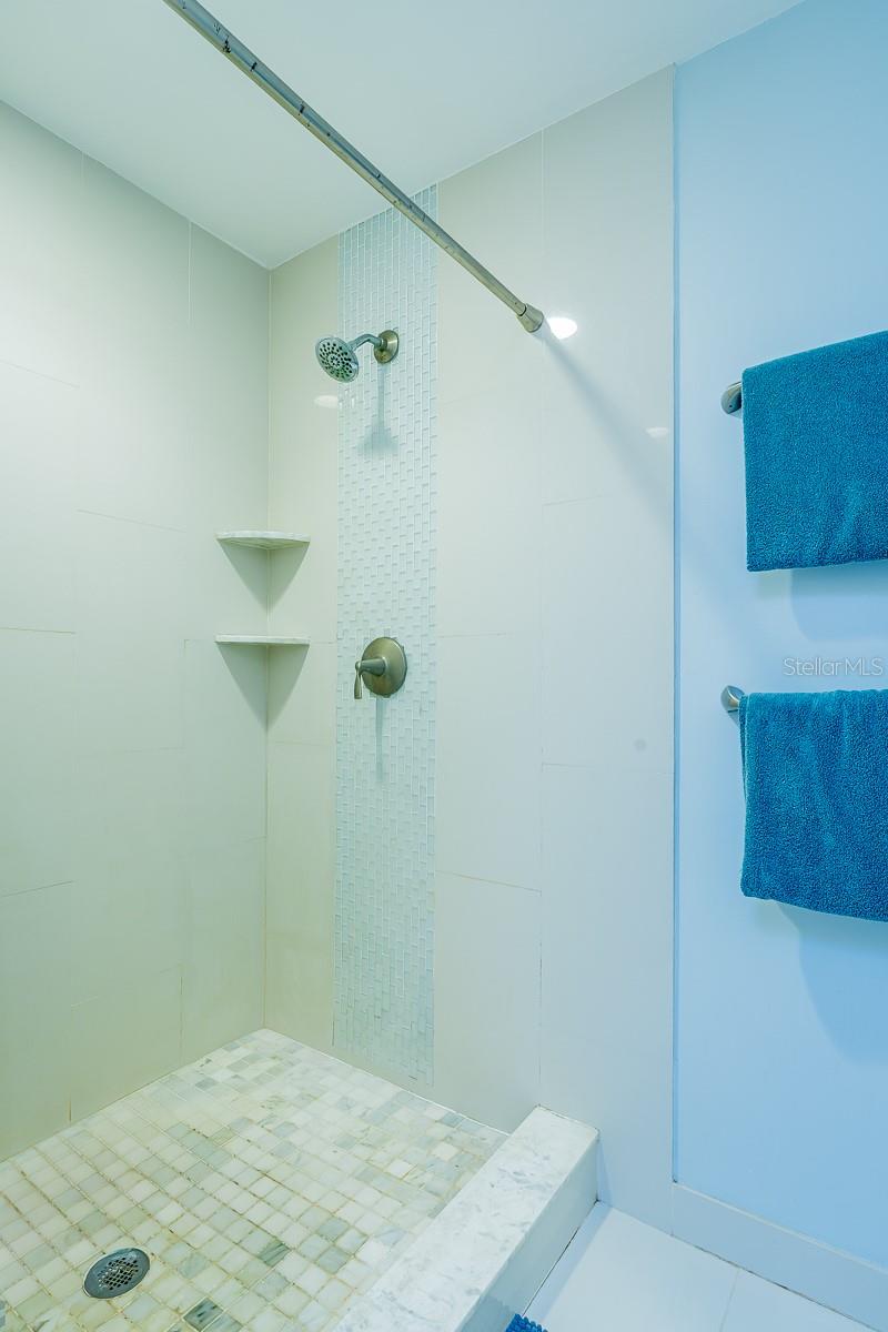 2558 KNOTTY PINE WAY, CLEARWATER, FL, 33761