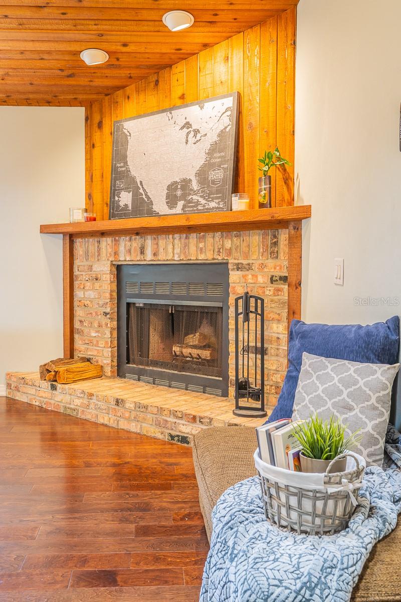 2558 KNOTTY PINE WAY, CLEARWATER, FL, 33761