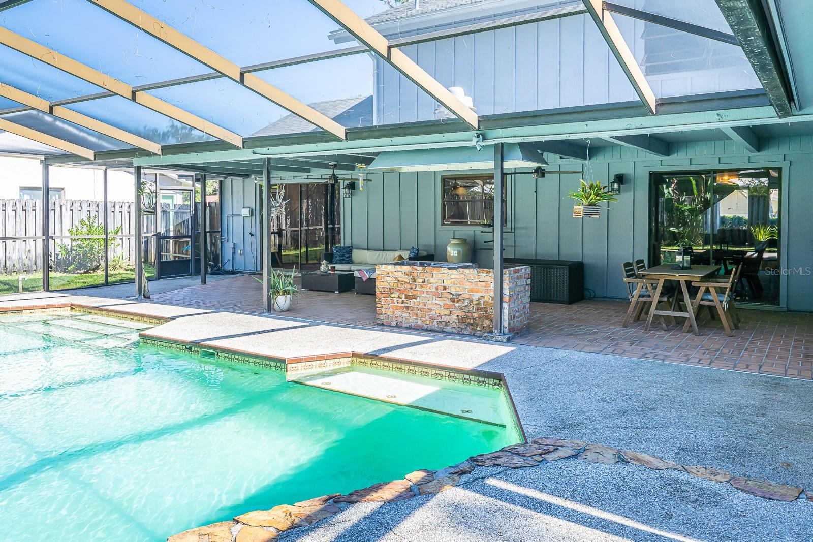 2558 KNOTTY PINE WAY, CLEARWATER, FL, 33761