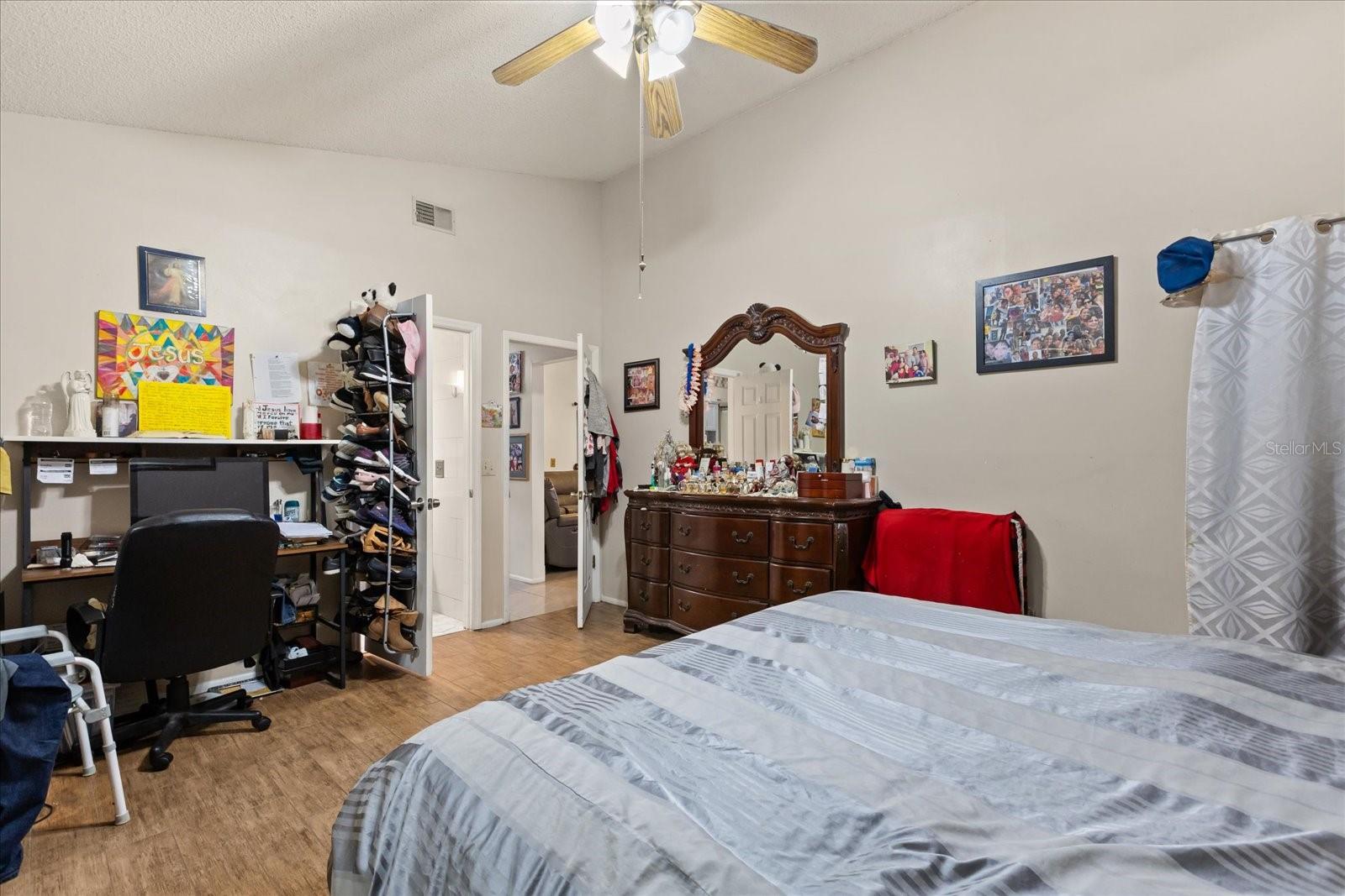 806 GRENADIER DR, ORLANDO, FL, 32807