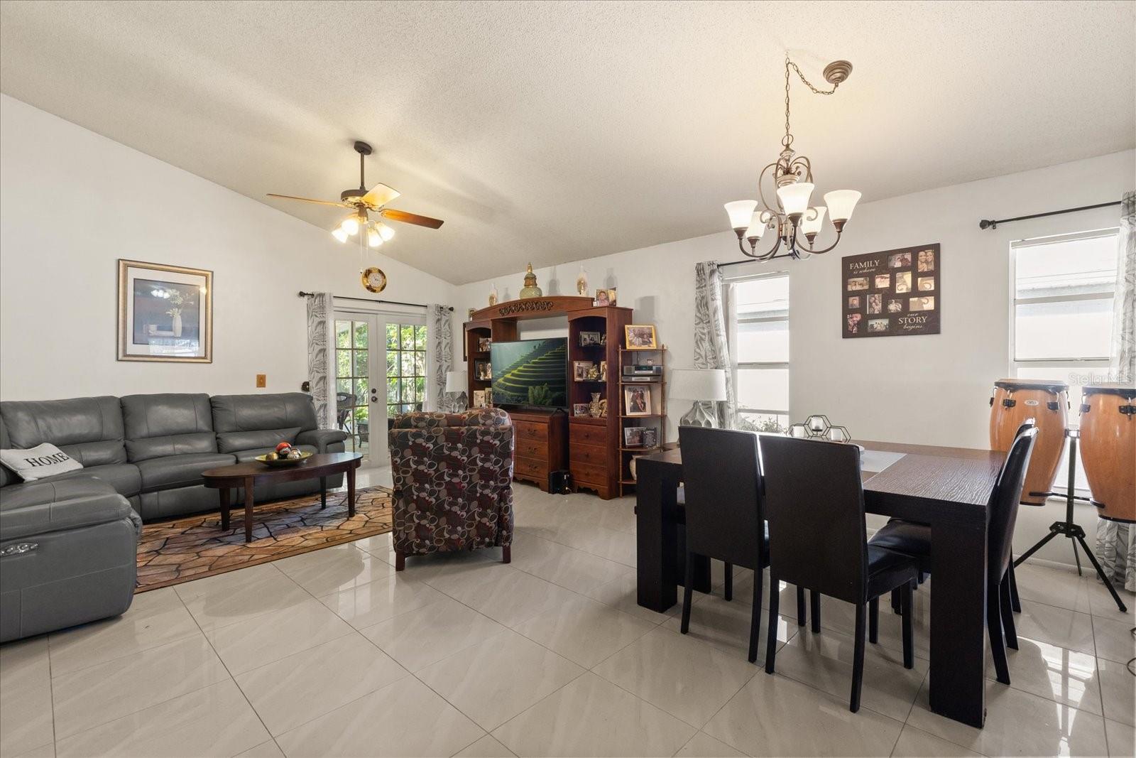 806 GRENADIER DR, ORLANDO, FL, 32807