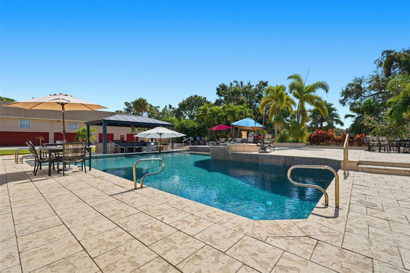 TB8443998 Property Photo