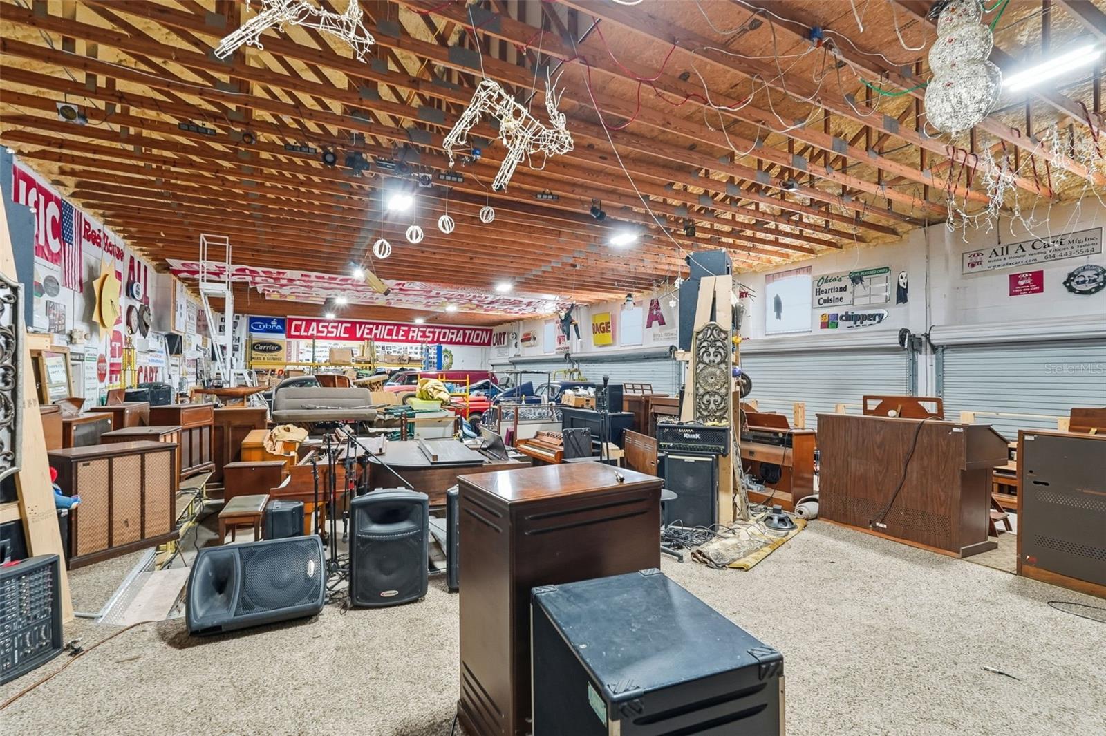 TB8443998 Property Photo