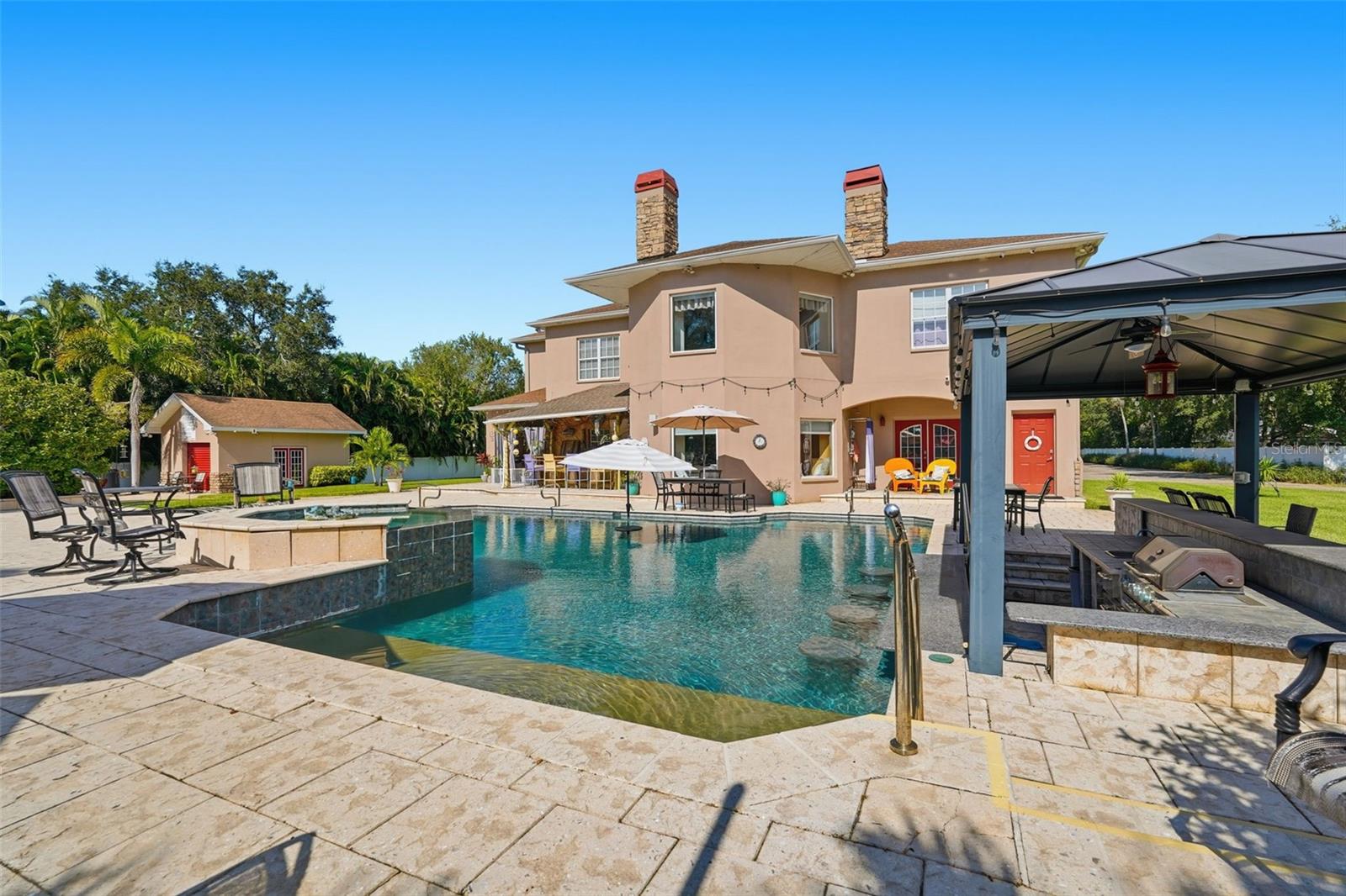 TB8443998 Property Photo