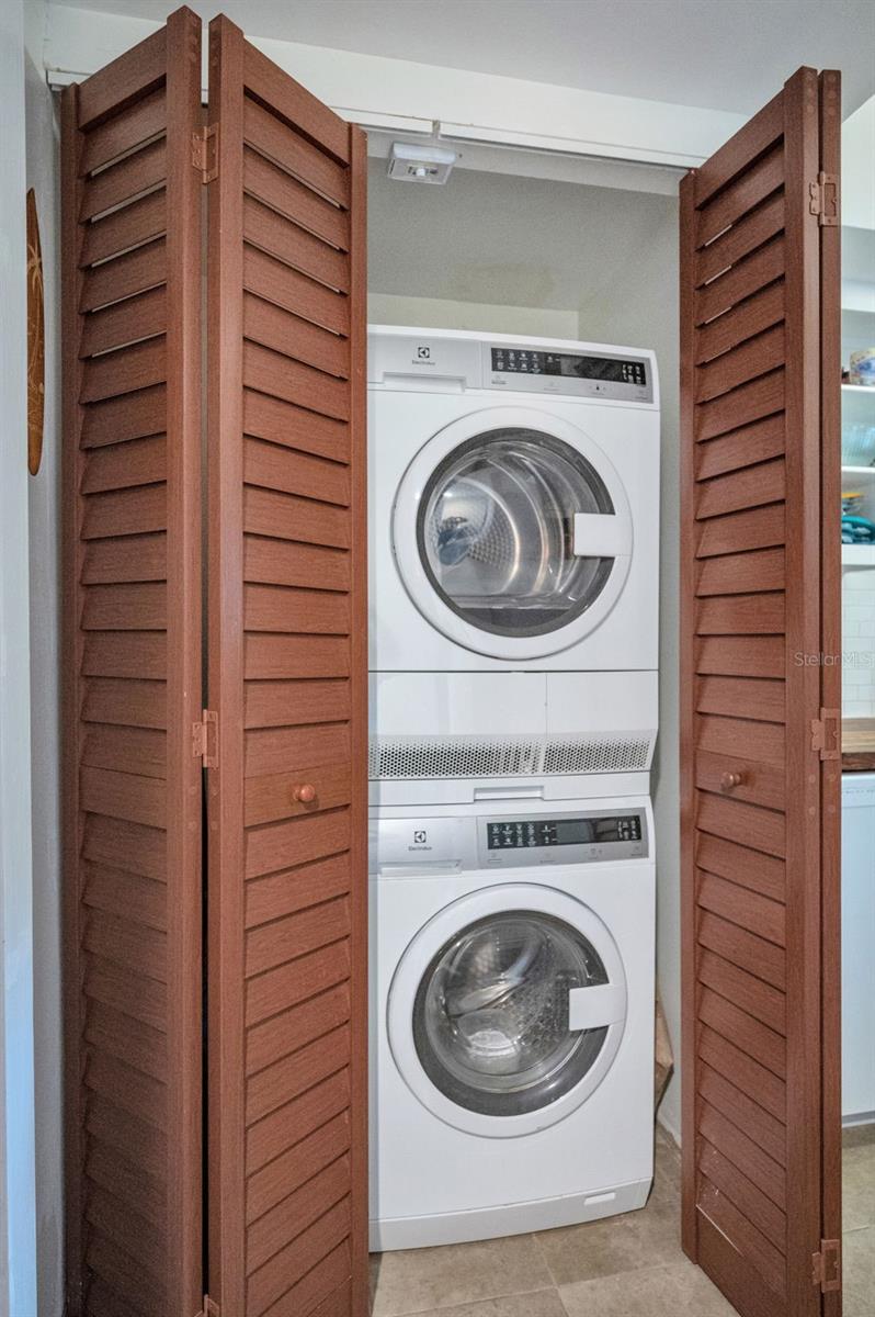 631 WINDRUSH BAY DR #143, TARPON SPRINGS, FL, 34689