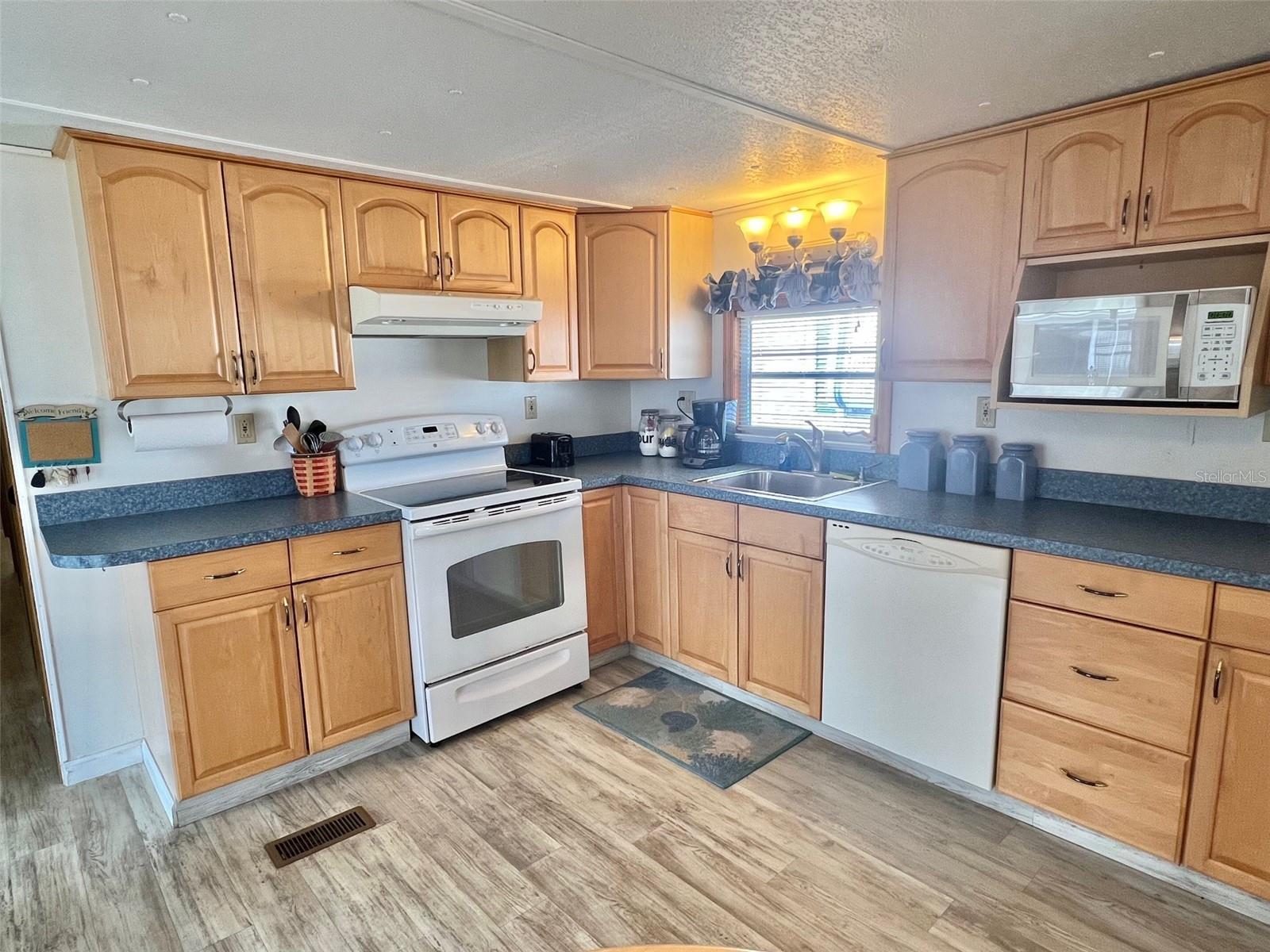 218 TRAILORAMA DR, NORTH PORT, FL, 34287