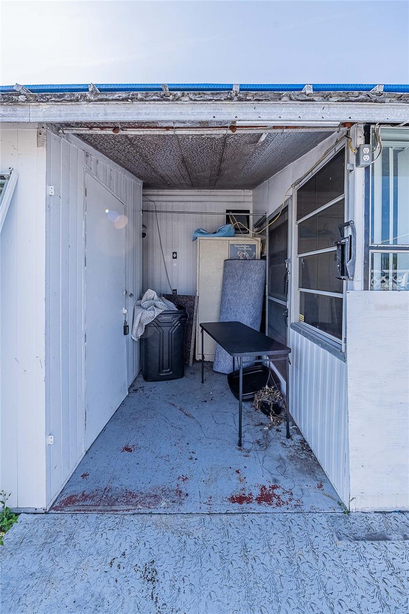 TB8444019 Property Photo