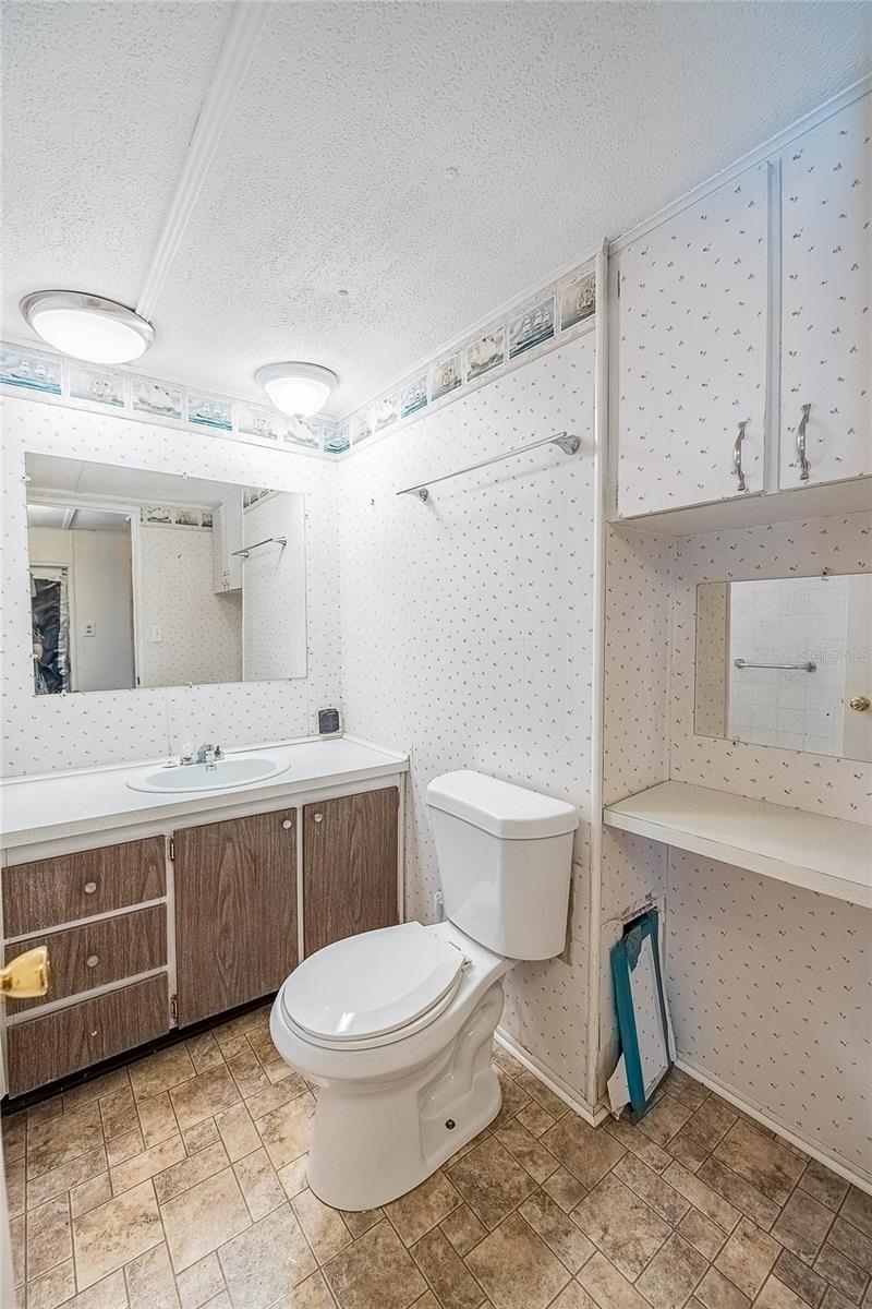 TB8444019 Property Photo