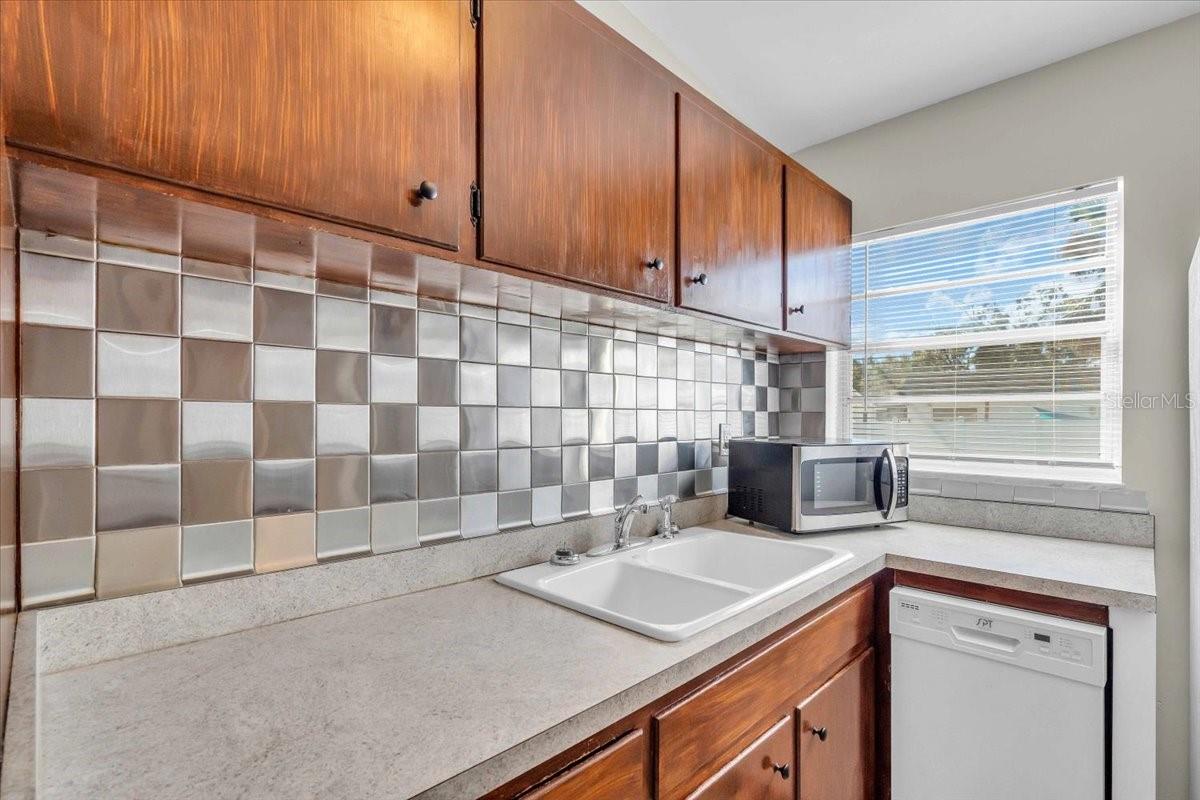 103 HOLLAND AVE, TEMPLE TERRACE, FL, 33617