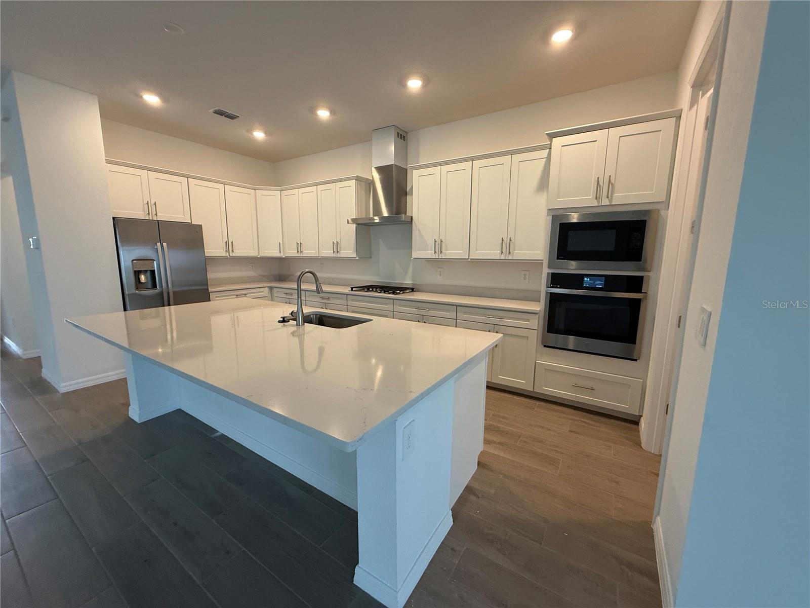 19150 CHERRYSTONE WAY, BRADENTON, FL, 34211