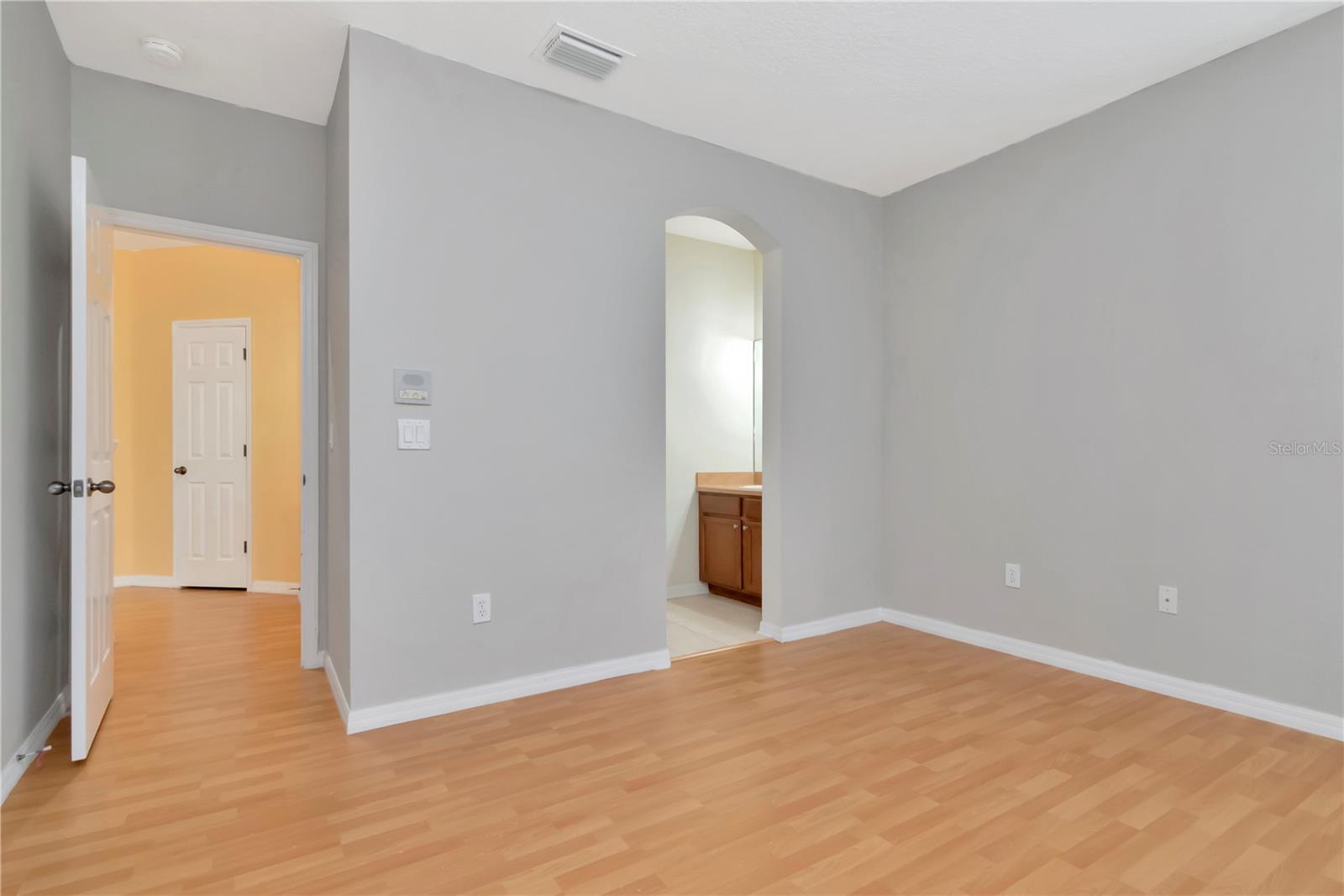 16102 COLCHESTER PALMS DR, TAMPA, FL, 33647