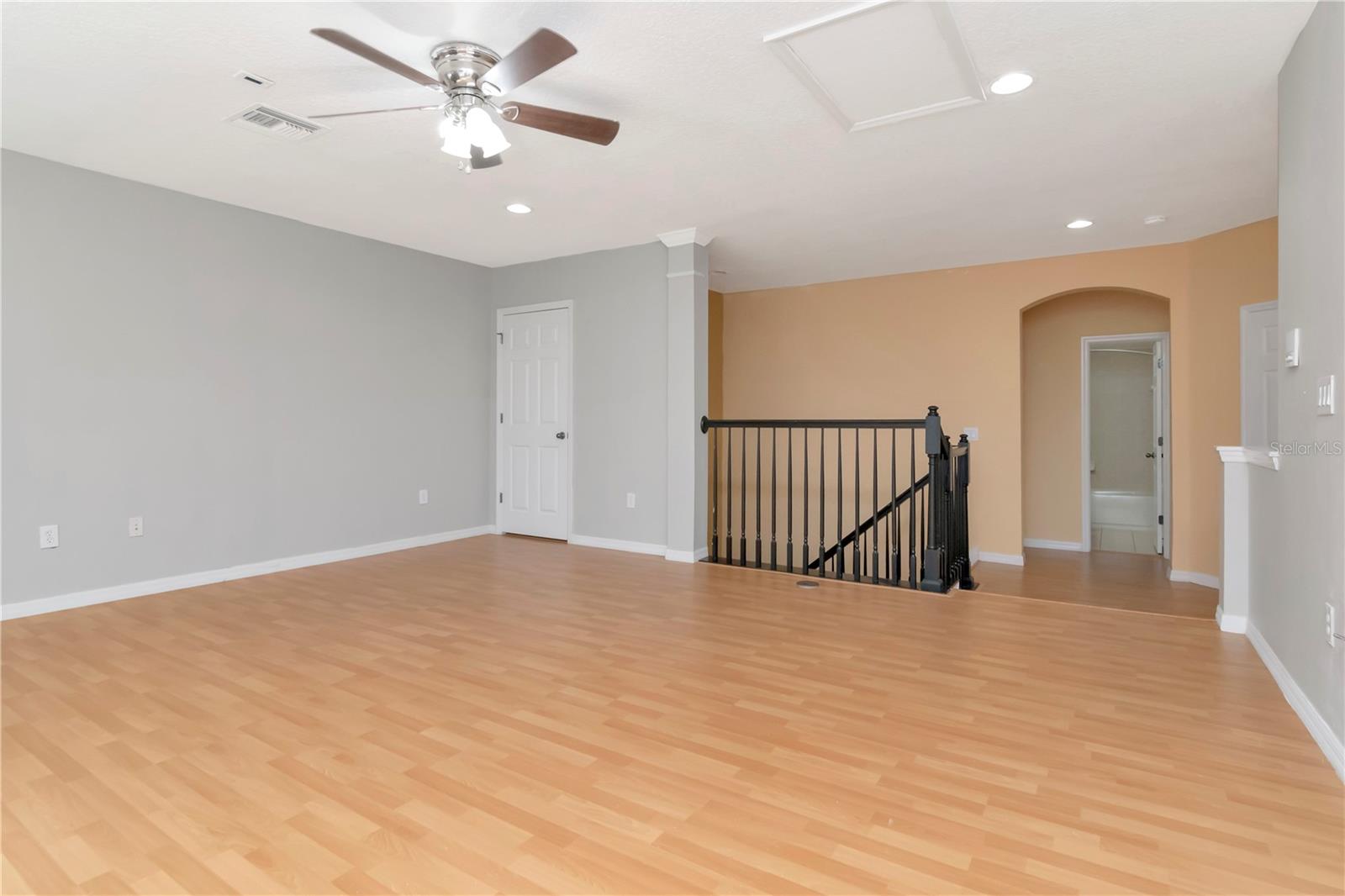 16102 COLCHESTER PALMS DR, TAMPA, FL, 33647