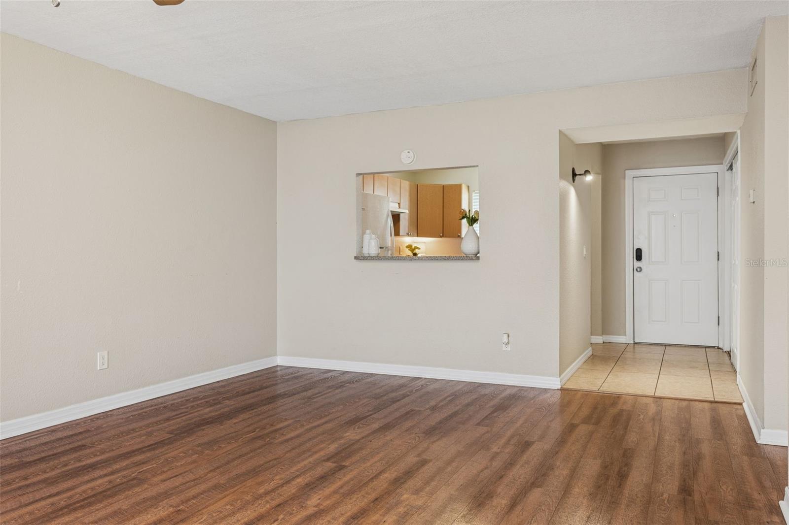 Living room/dining room combo