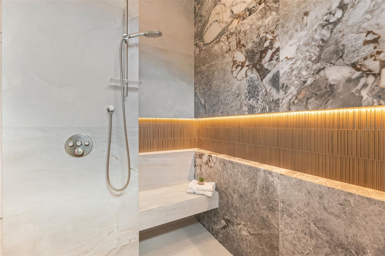 1683 SIESTA DR, SARASOTA, FL, 34239