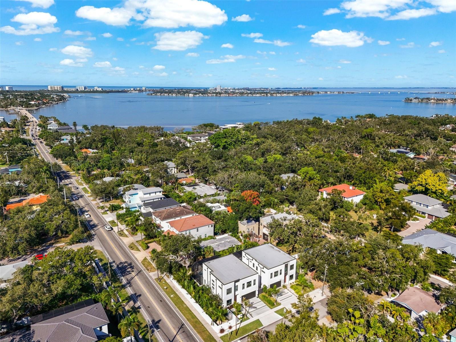 1683 SIESTA DR, SARASOTA, FL, 34239