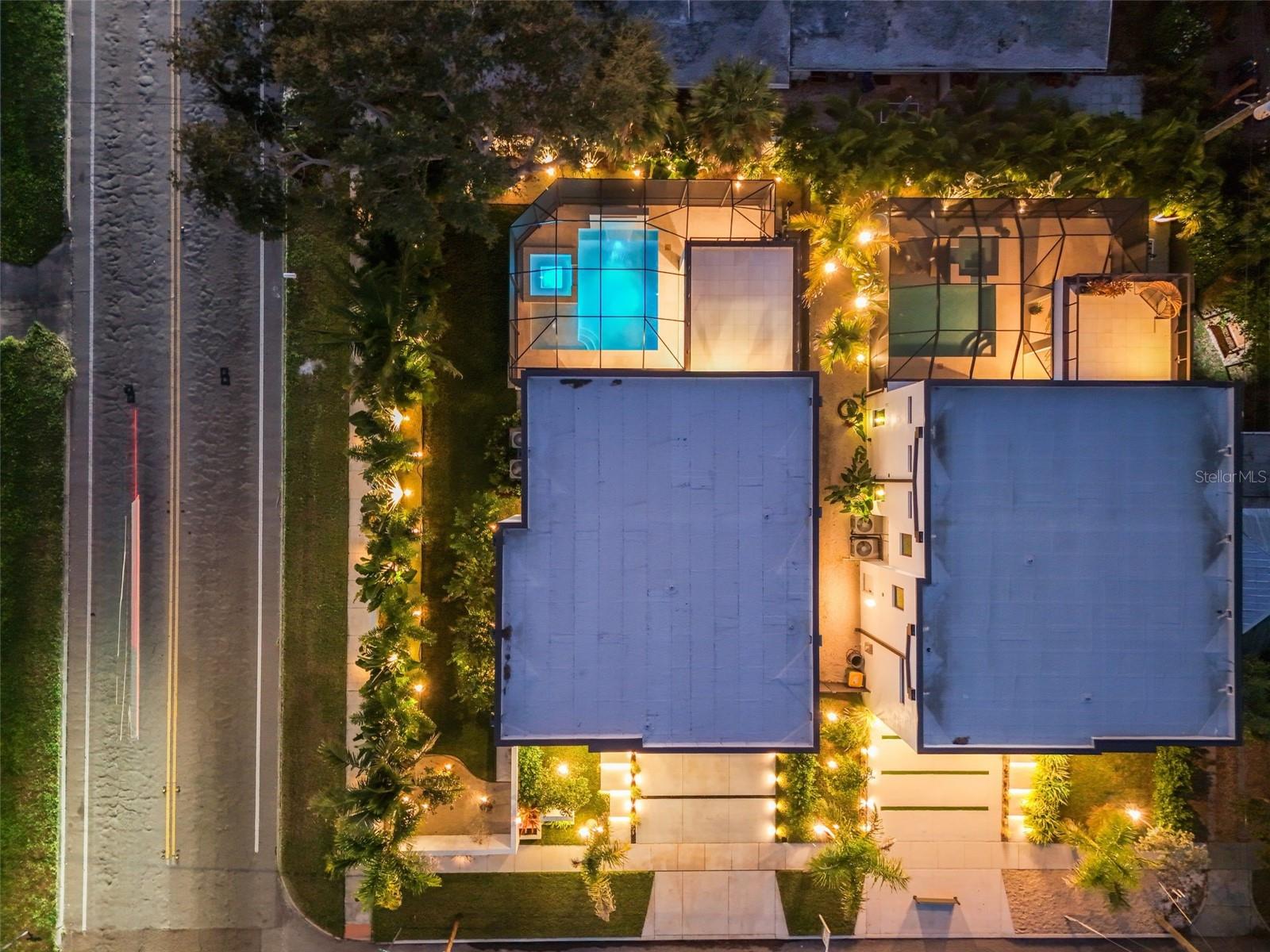 1683 SIESTA DR, SARASOTA, FL, 34239