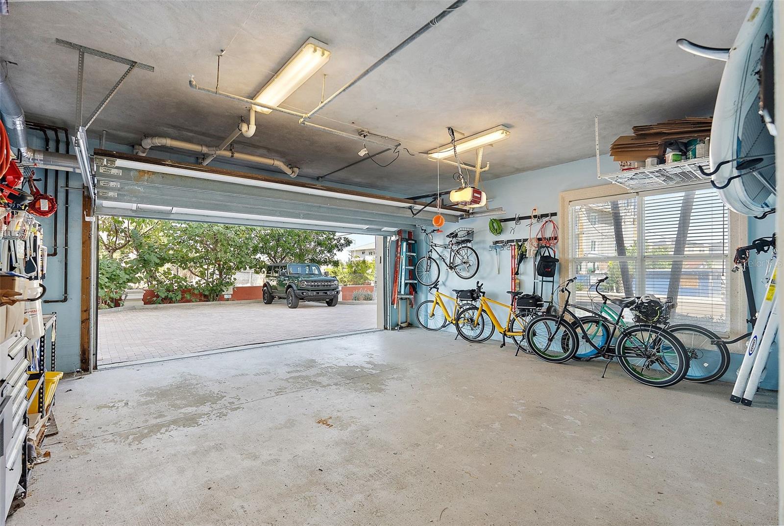 TB8444065 Property Photo