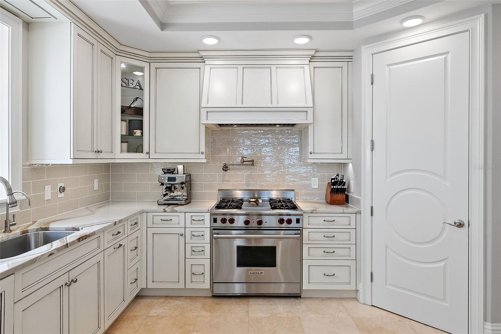 TB8444065 Property Photo