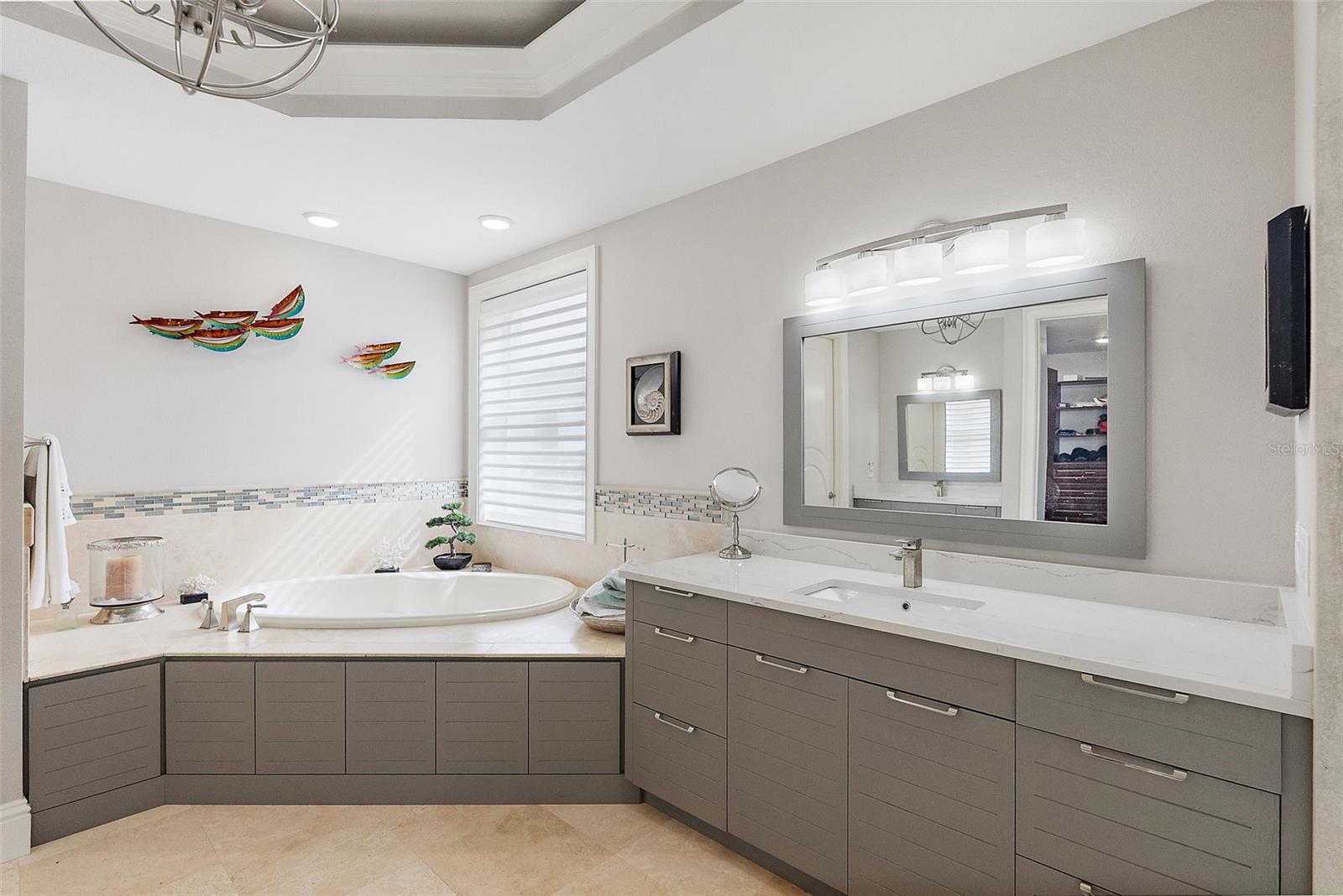 TB8444065 Property Photo