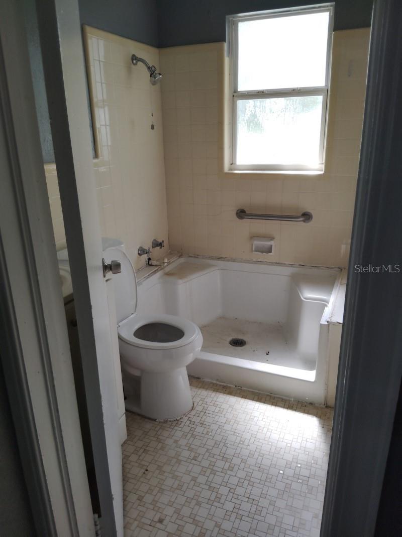A4670692 Property Photo