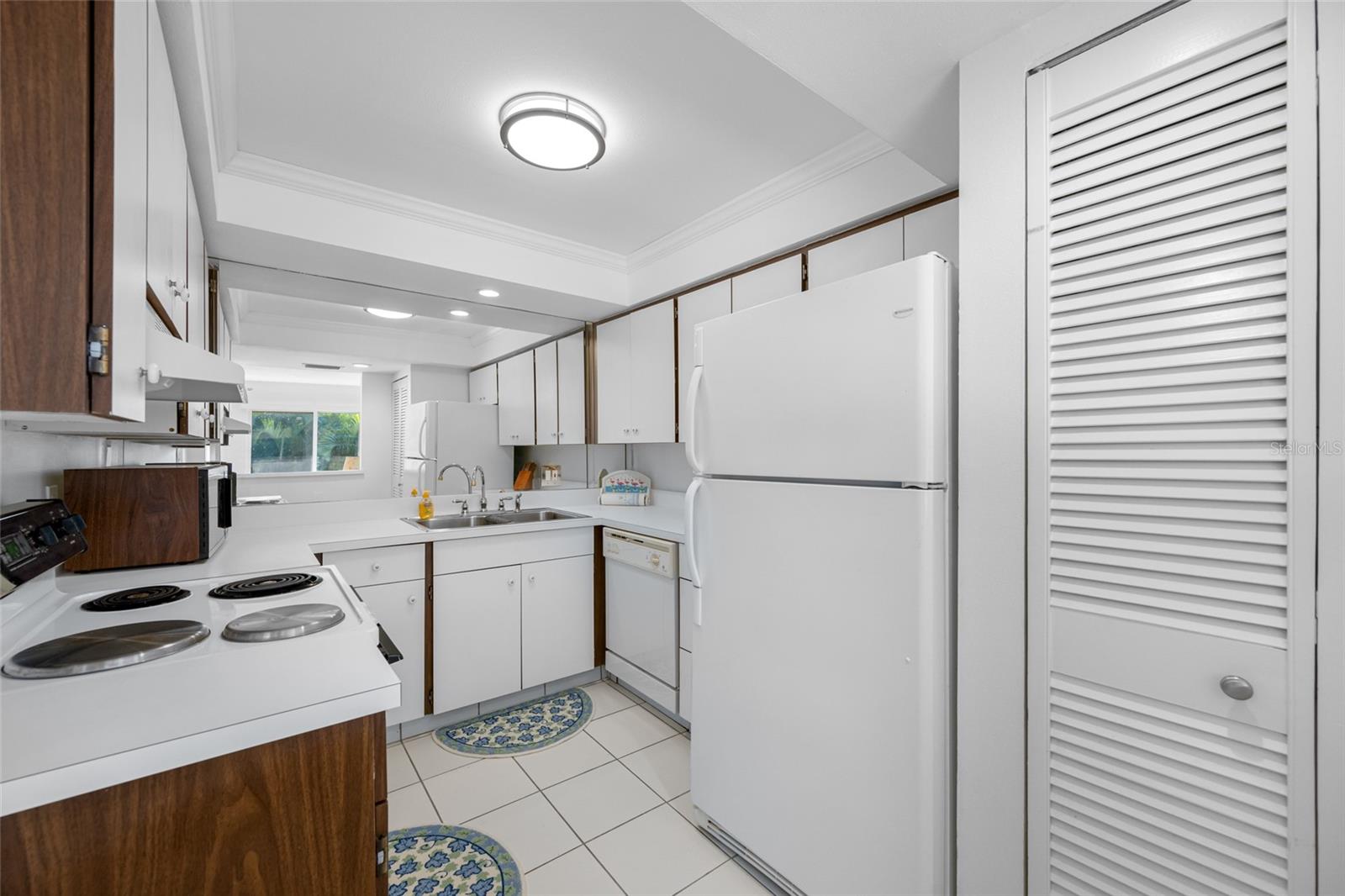 1351 GULF BLVD #116, CLEARWATER BEACH, FL, 33767