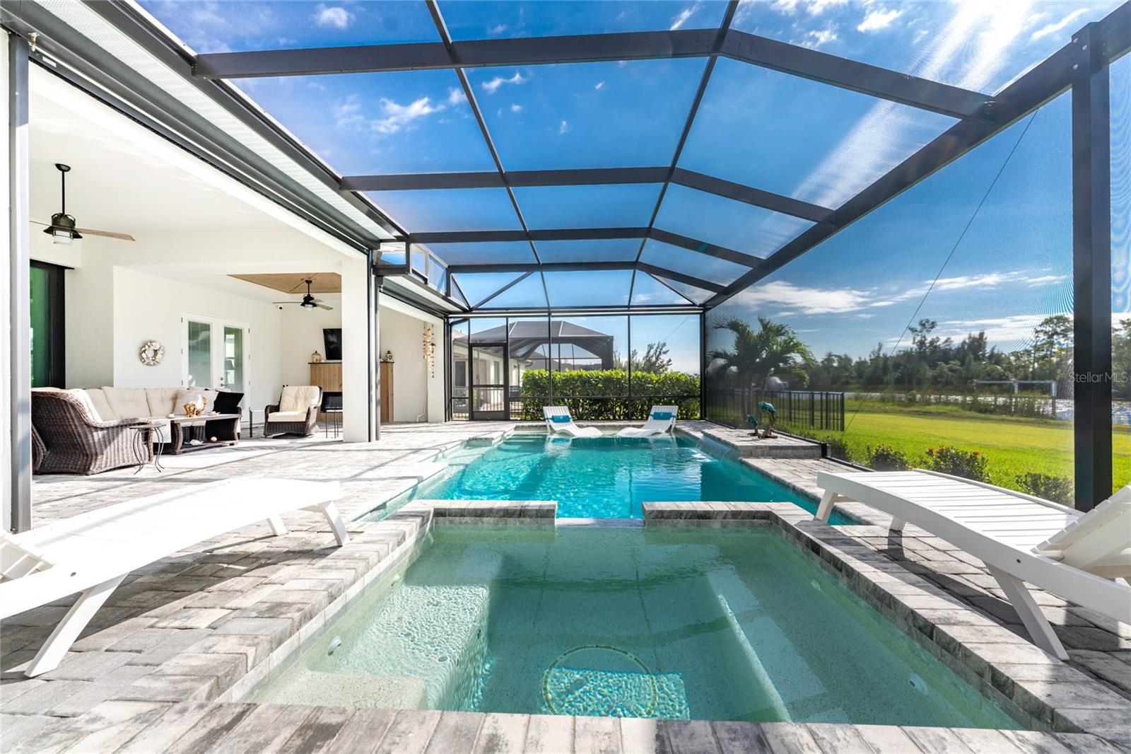 16668 LIGGETT CIR, PORT CHARLOTTE, FL, 33981