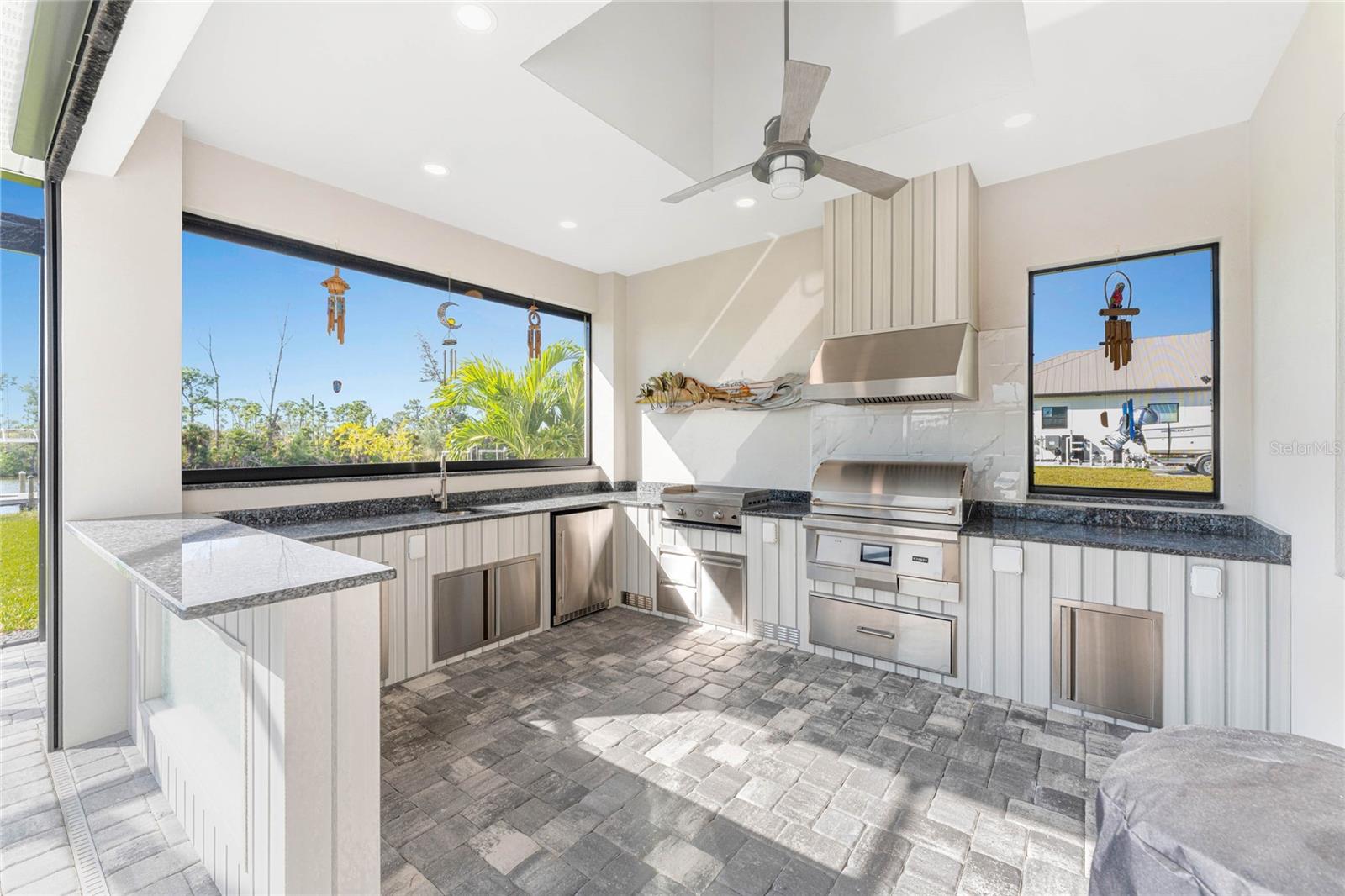 16668 LIGGETT CIR, PORT CHARLOTTE, FL, 33981