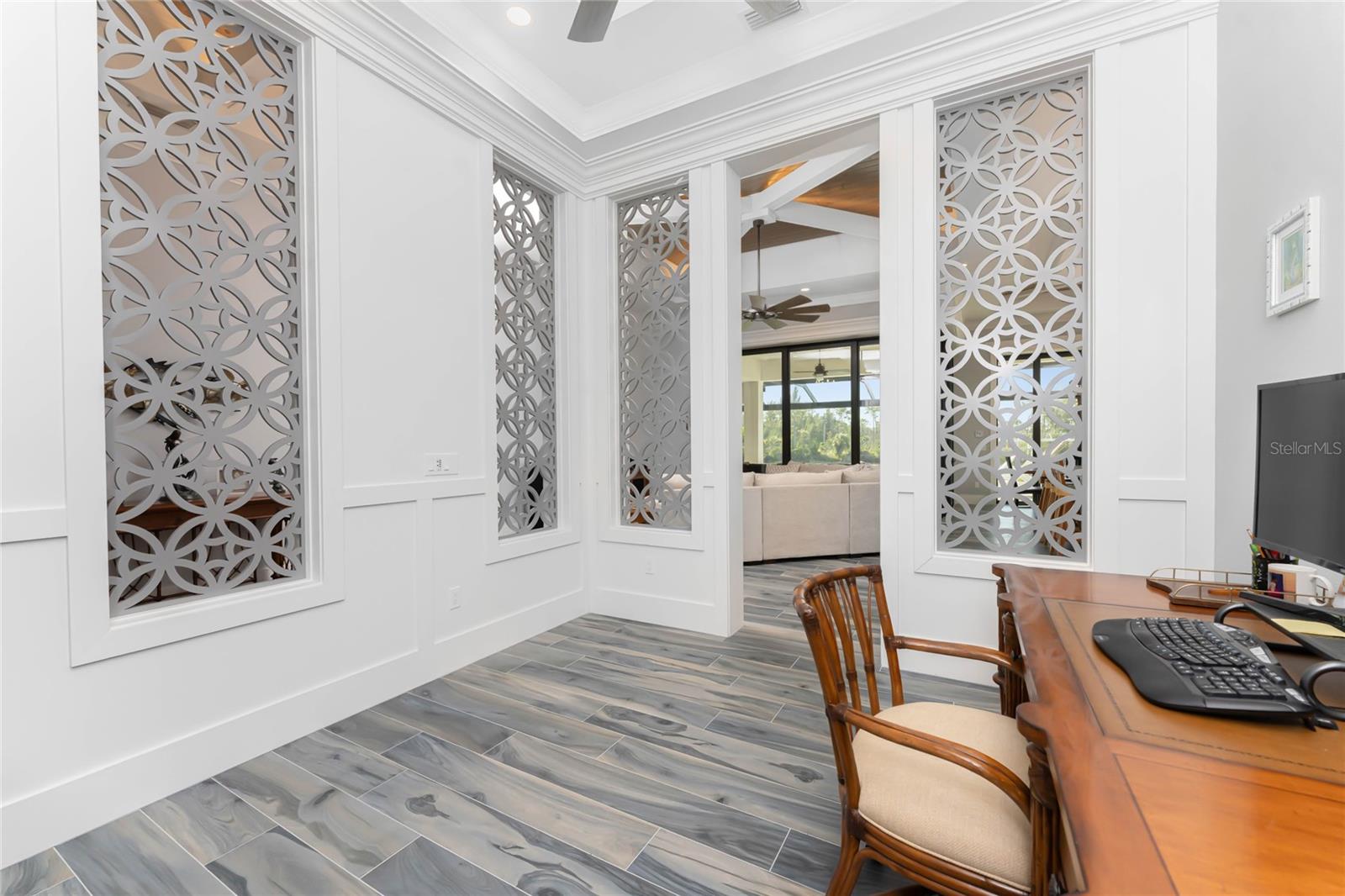 16668 LIGGETT CIR, PORT CHARLOTTE, FL, 33981