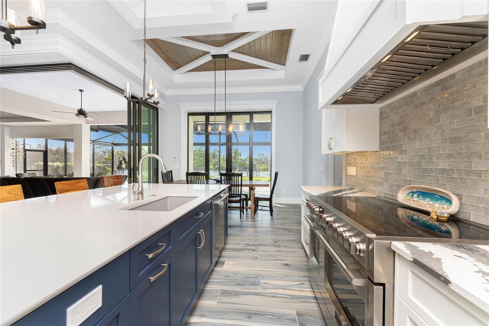 16668 LIGGETT CIR, PORT CHARLOTTE, FL, 33981