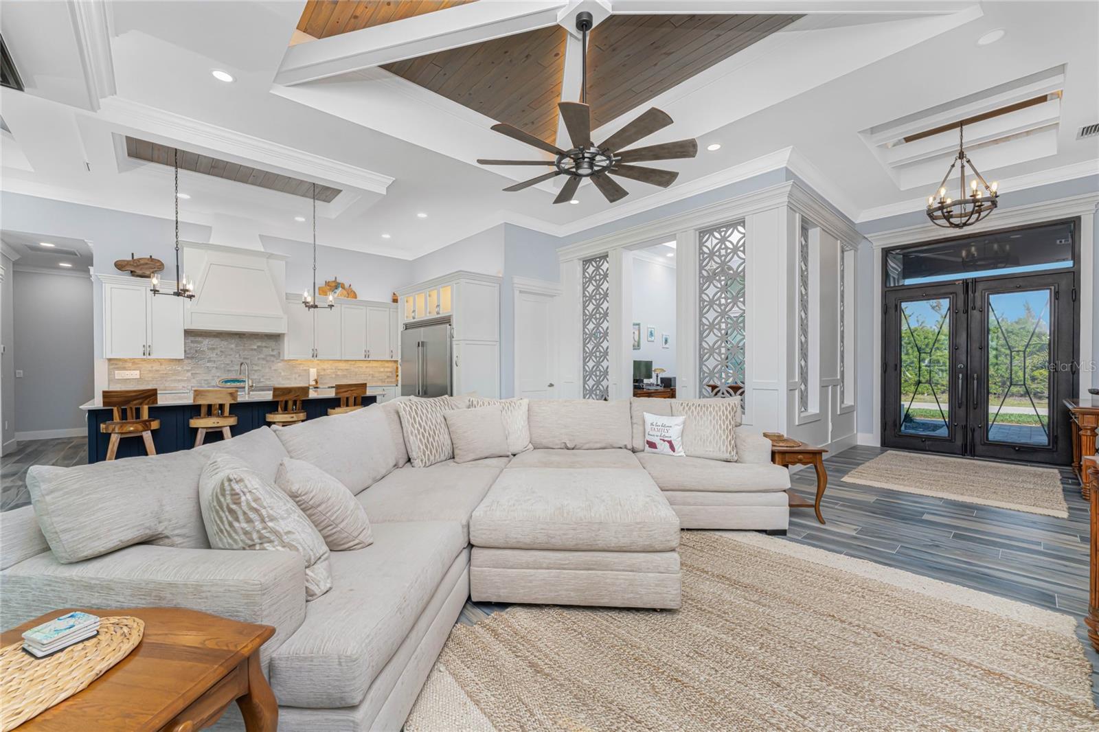 16668 LIGGETT CIR, PORT CHARLOTTE, FL, 33981