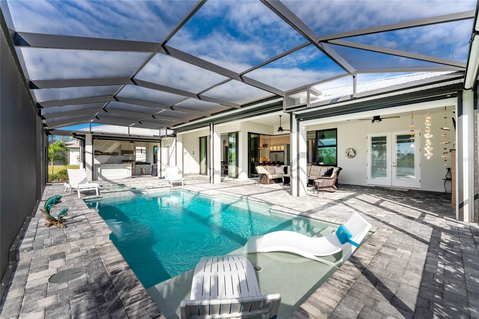 16668 LIGGETT CIR, PORT CHARLOTTE, FL, 33981