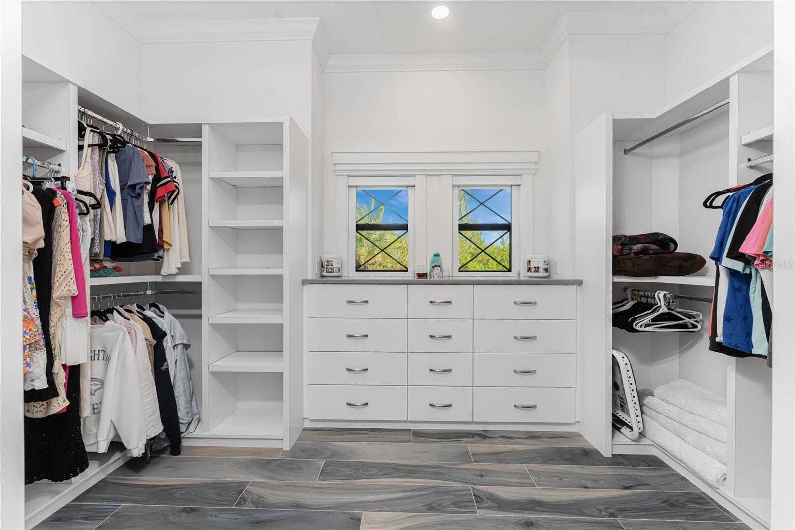 16668 LIGGETT CIR, PORT CHARLOTTE, FL, 33981